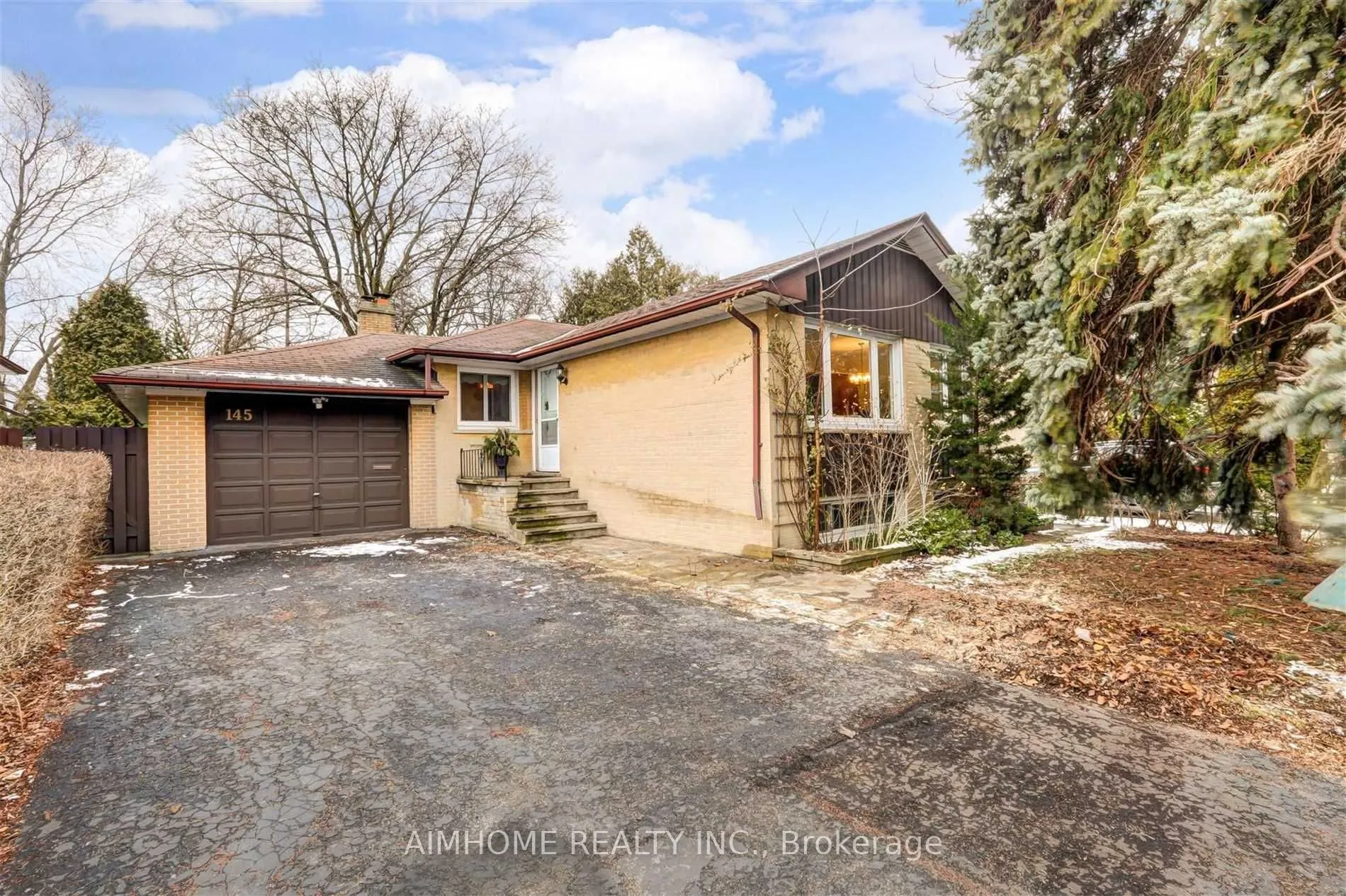 Detached Home For Lease | C13165944