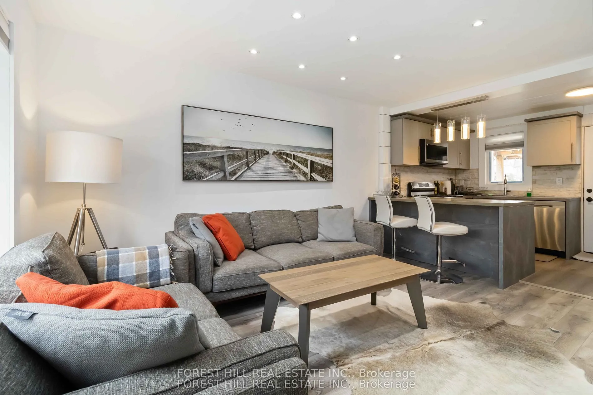 Detached Home For Sale | C13169992