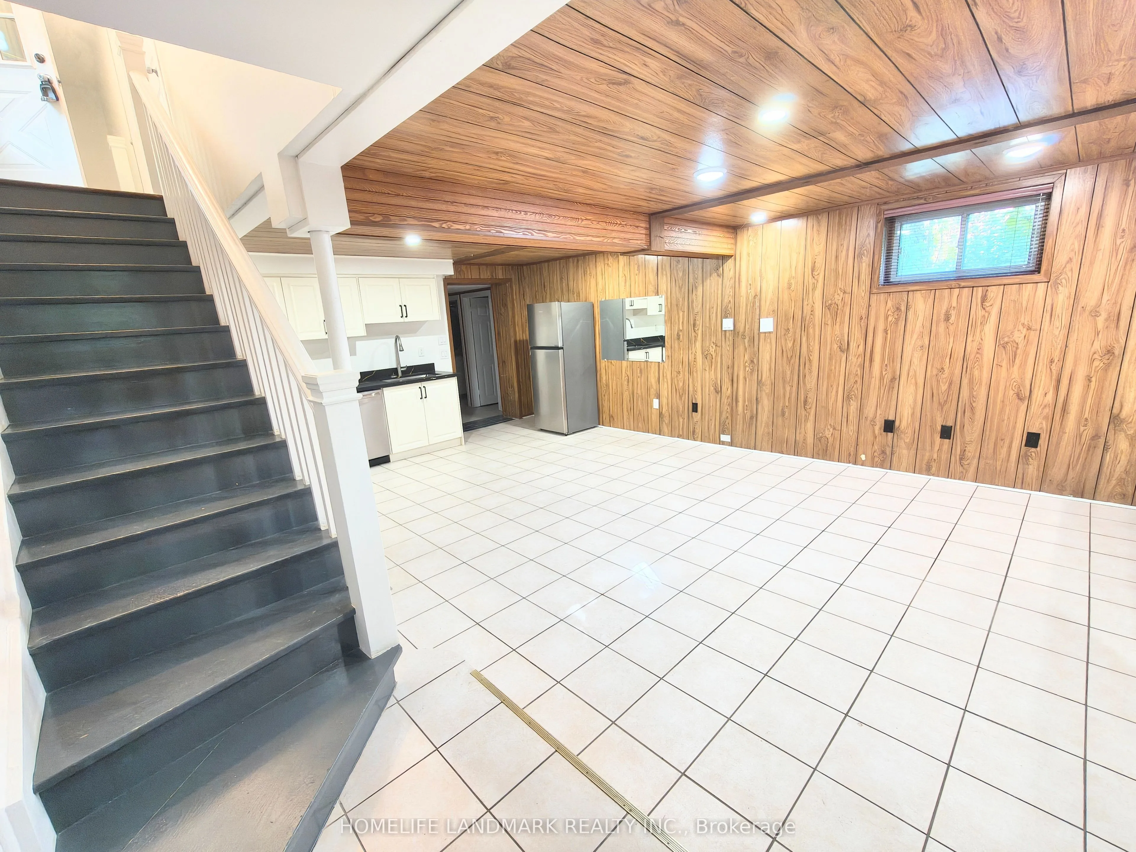 Detached Home For Lease | C13173296