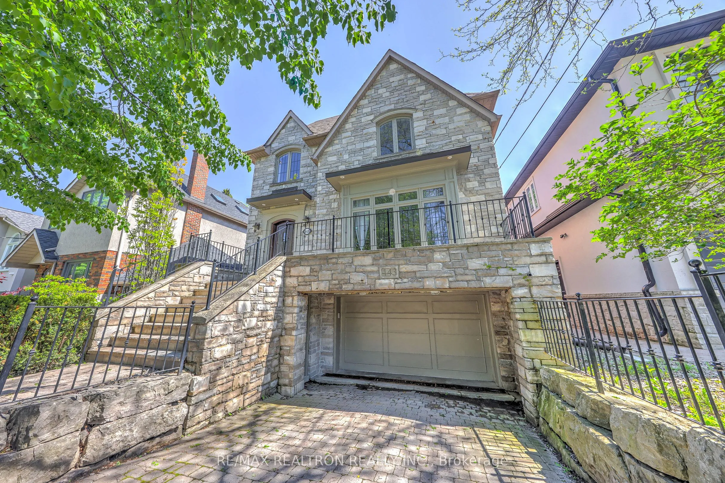Detached Home For Lease | C13173652