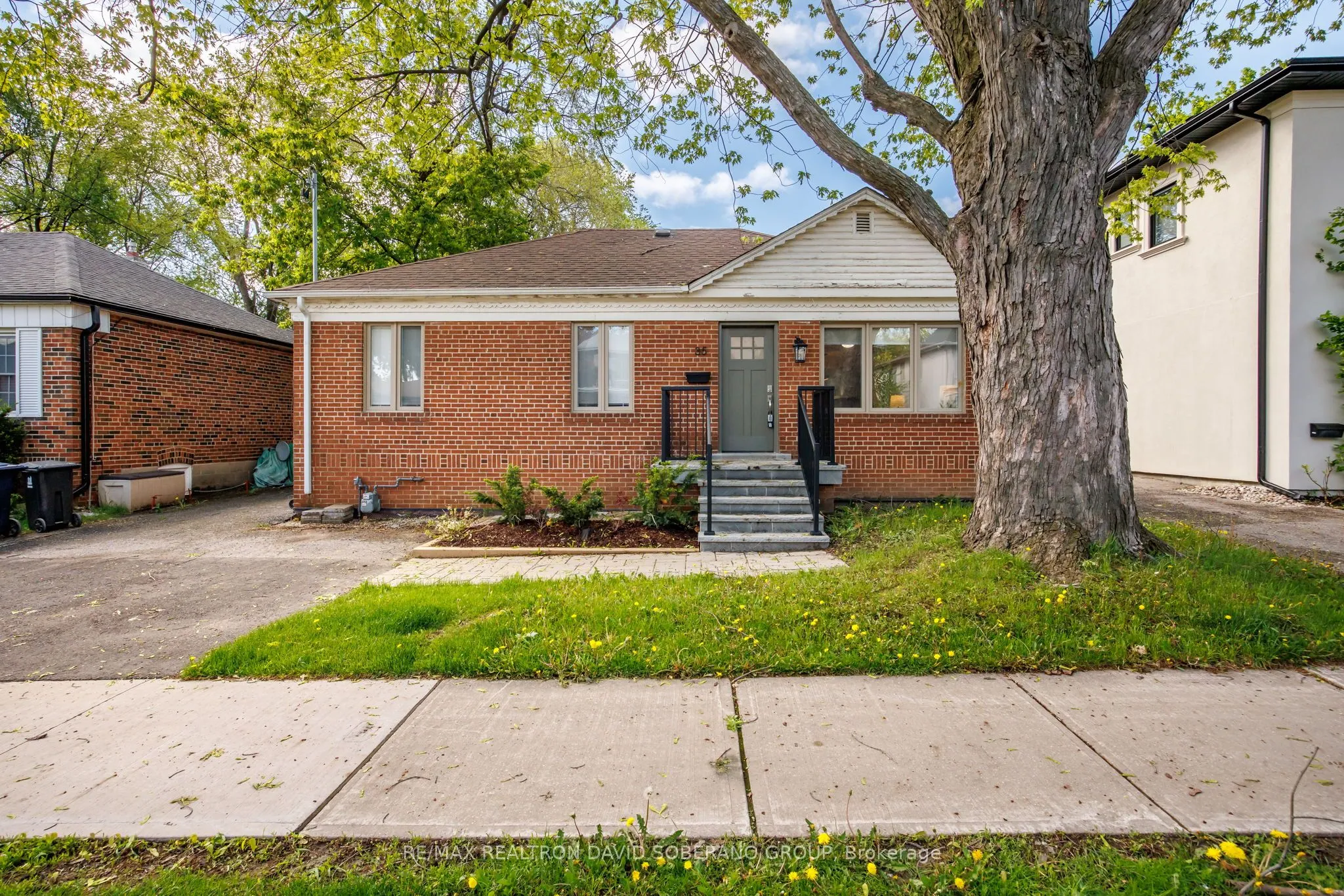 Detached Home For Sale | C13175160