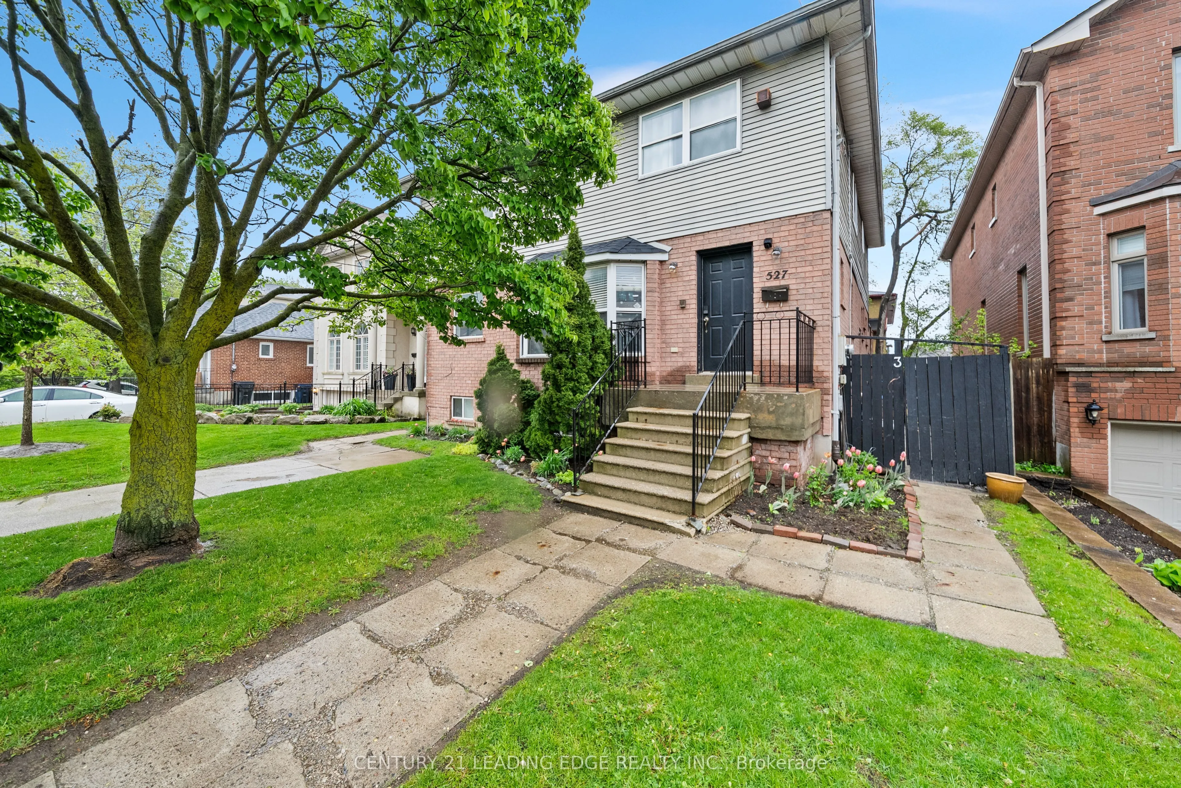 Detached Home For Sale | C13176280