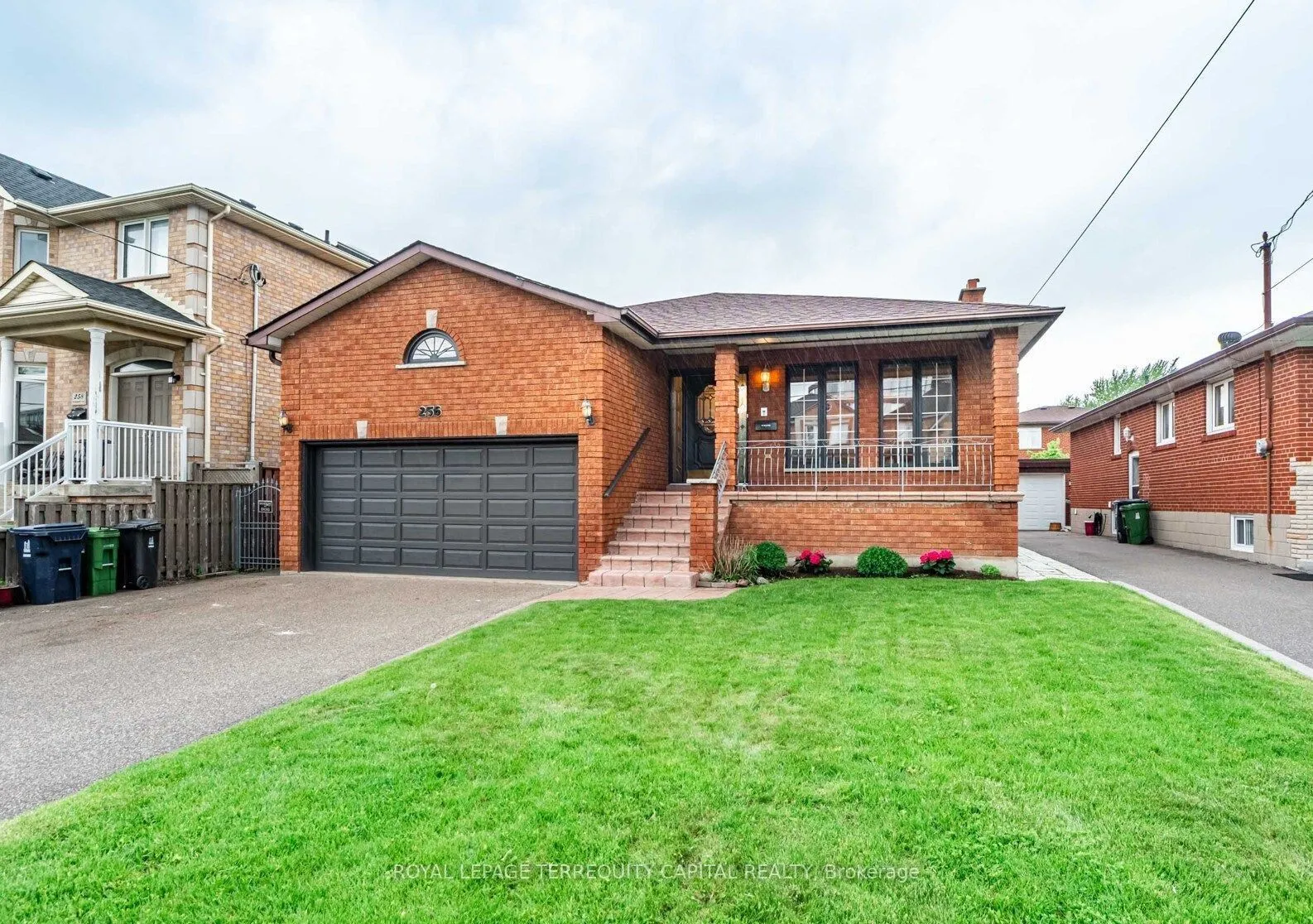 Detached Home For Lease | C13176728
