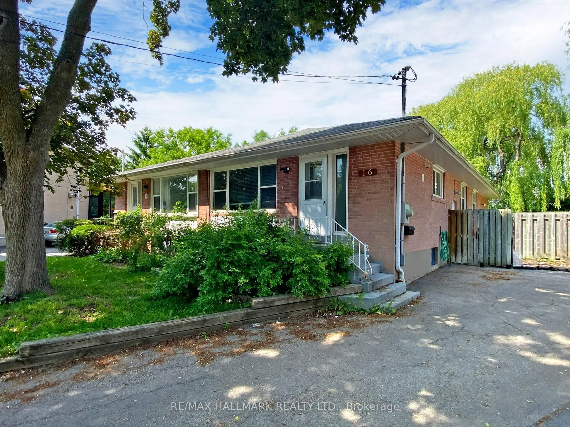 Semi-Detached Home For Sale | C13178518