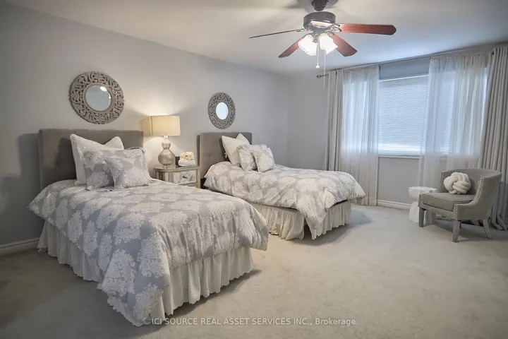 104 Almore Avenue, Toronto C06, ON M3H 2H5
