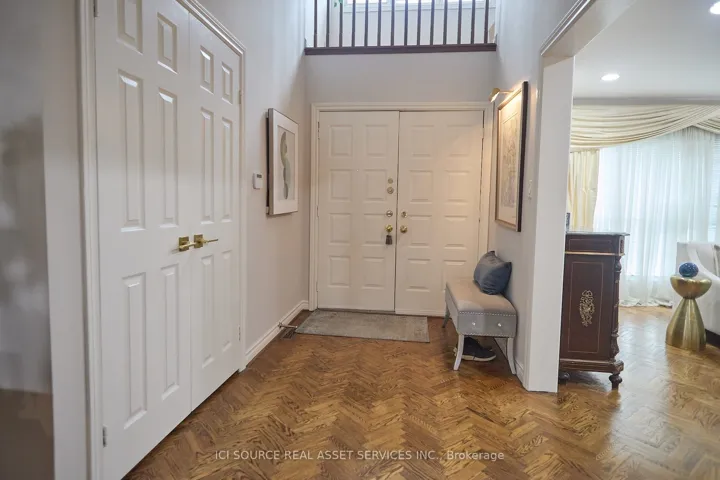 104 Almore Avenue, Toronto C06, ON M3H 2H5