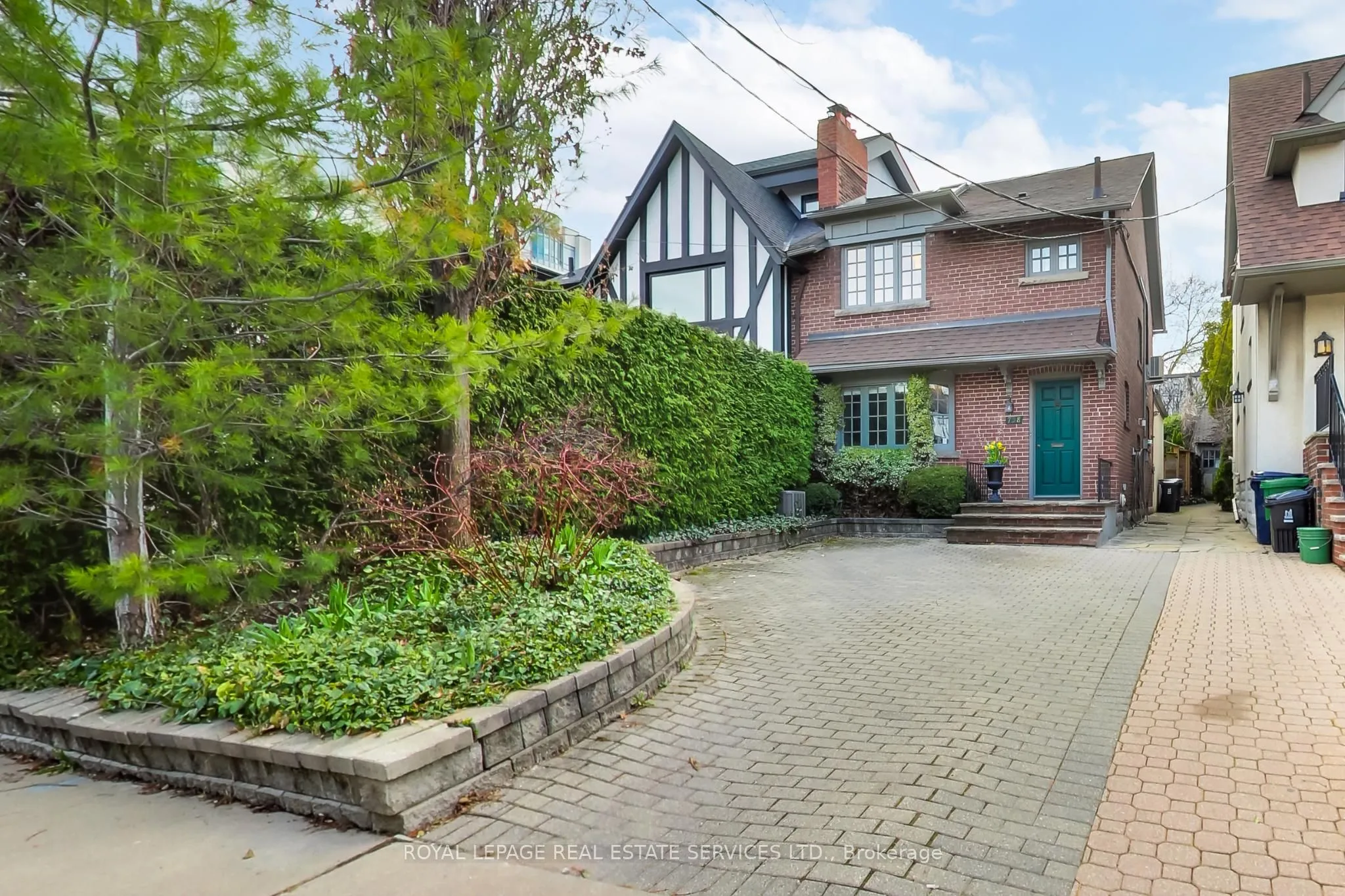 Semi-Detached Home For Sale | C13195494