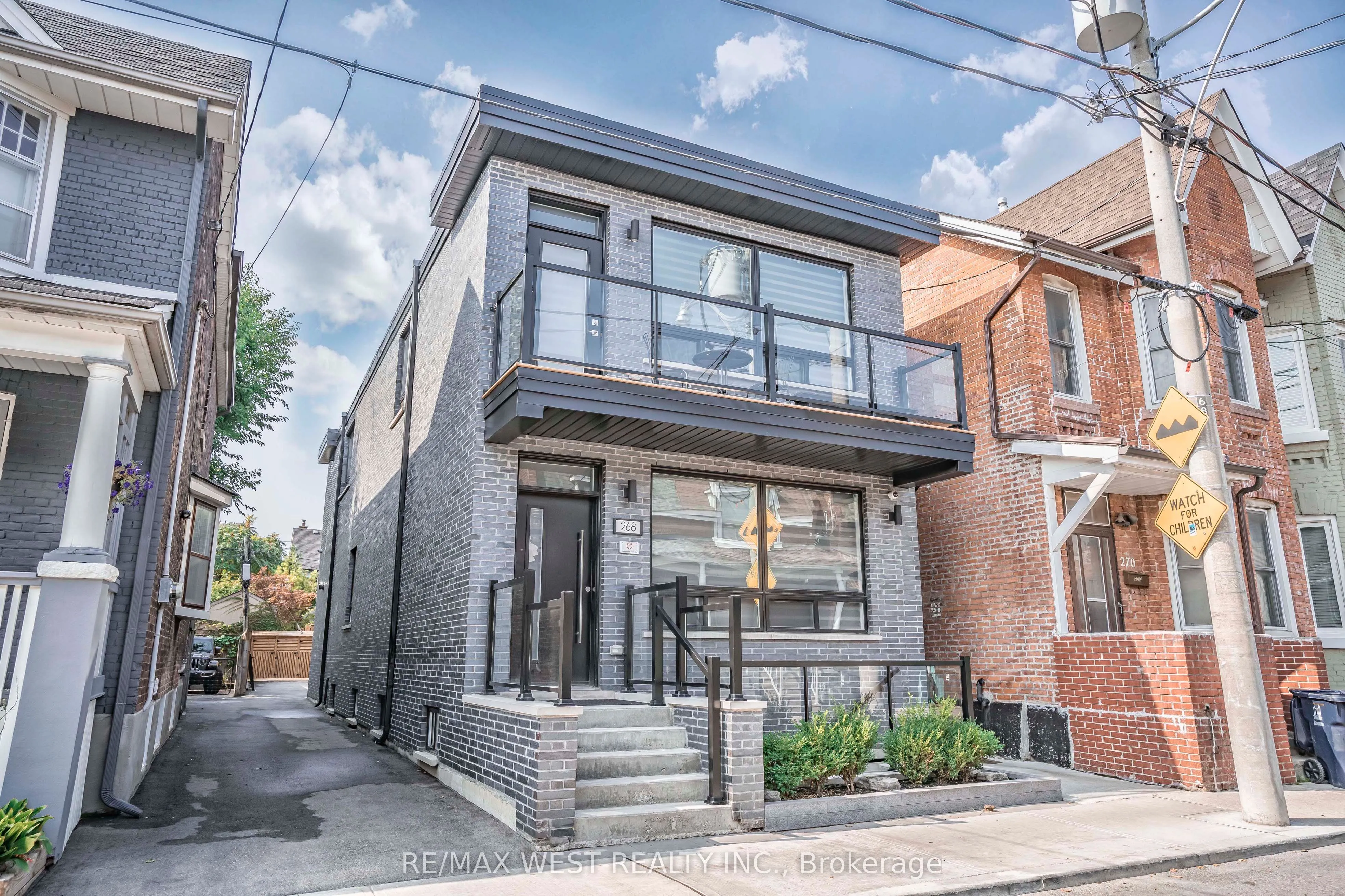 Detached Home For Sale | C13211386