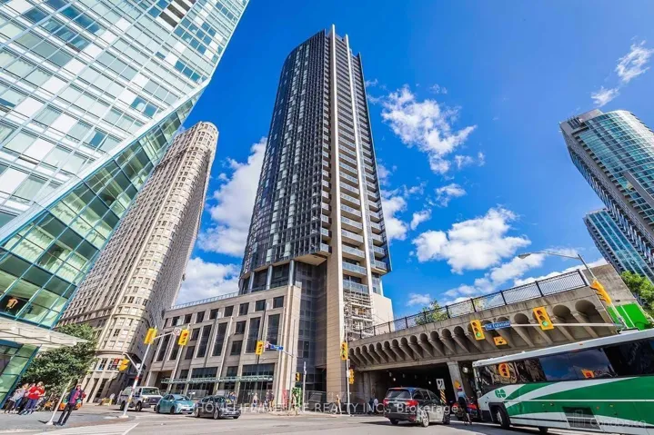 1 The Esplanade Drive, Toronto C08, ON M5E 0A8