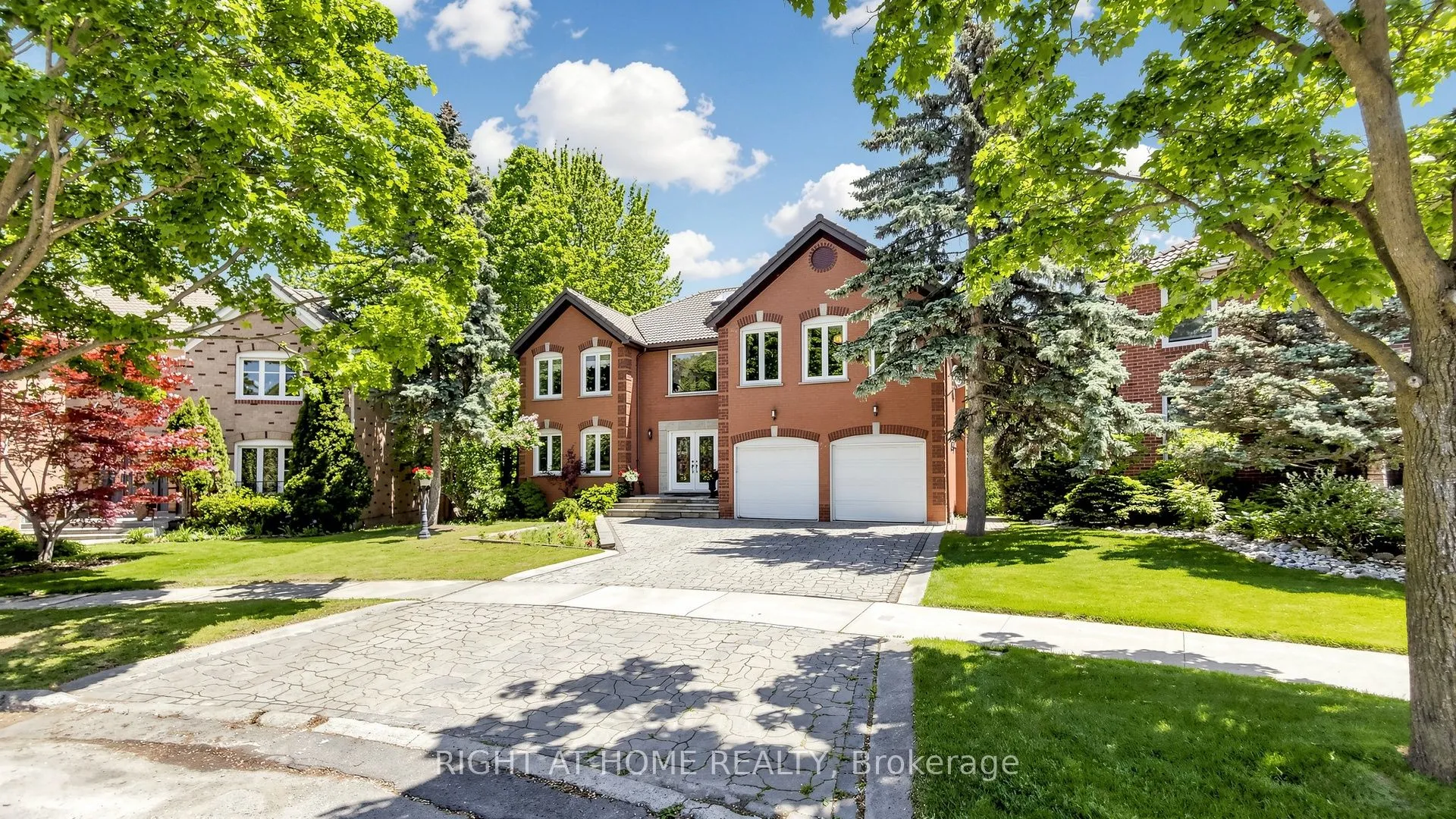 Detached Home For Sale | C13219708
