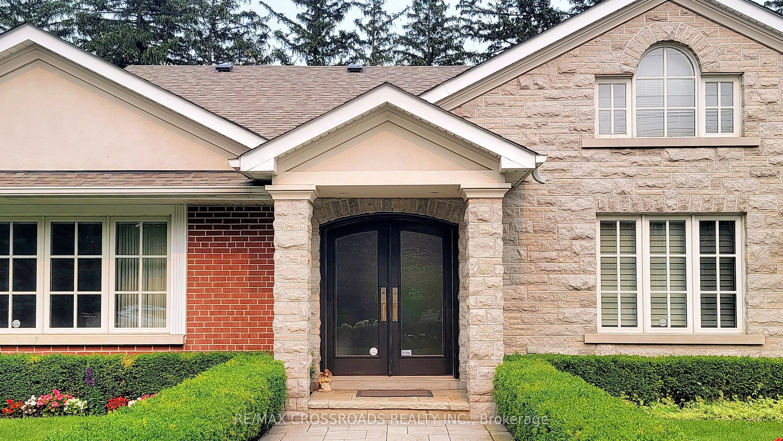 Detached Home For Lease | C13221178