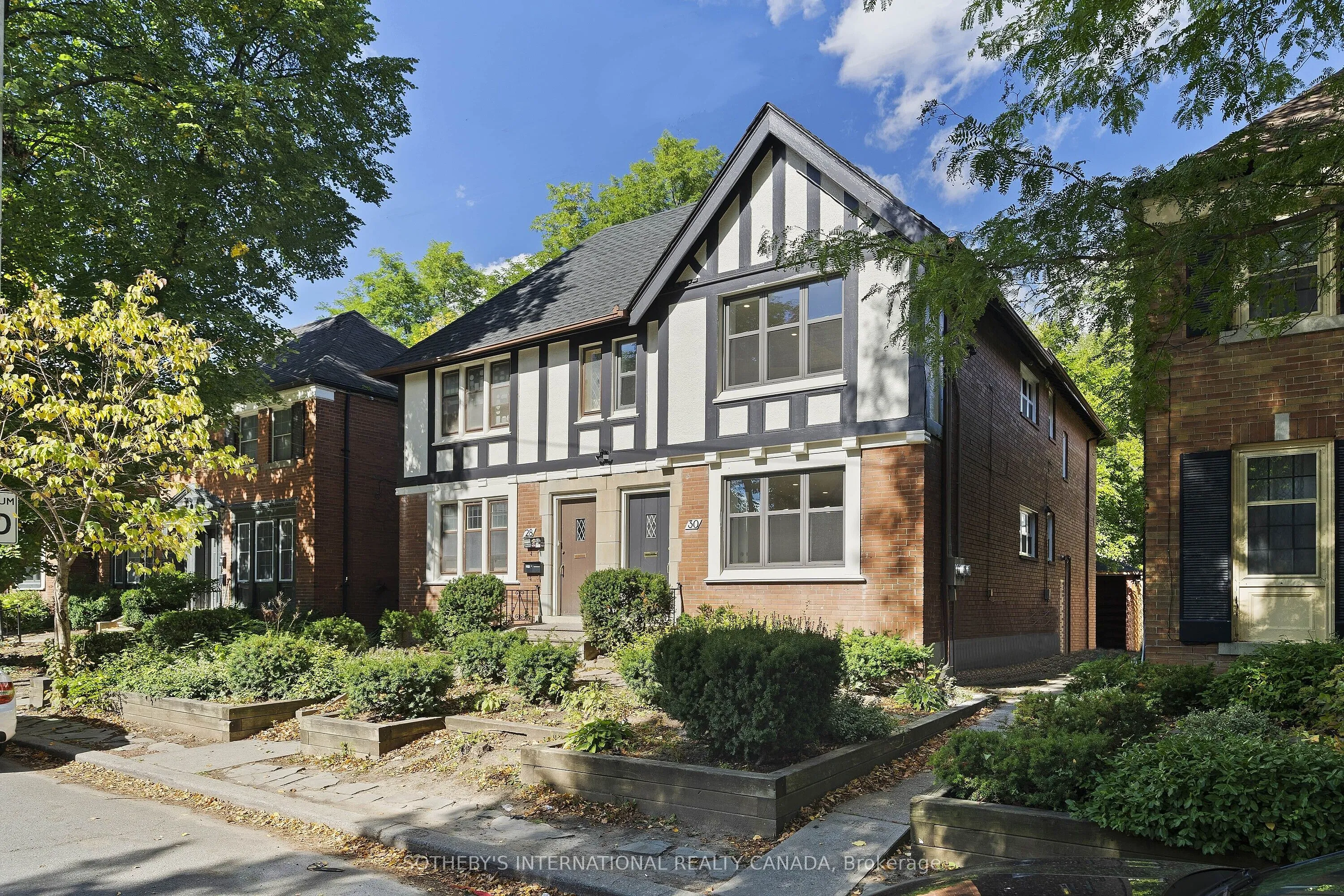 Detached Home For Lease | C13222992