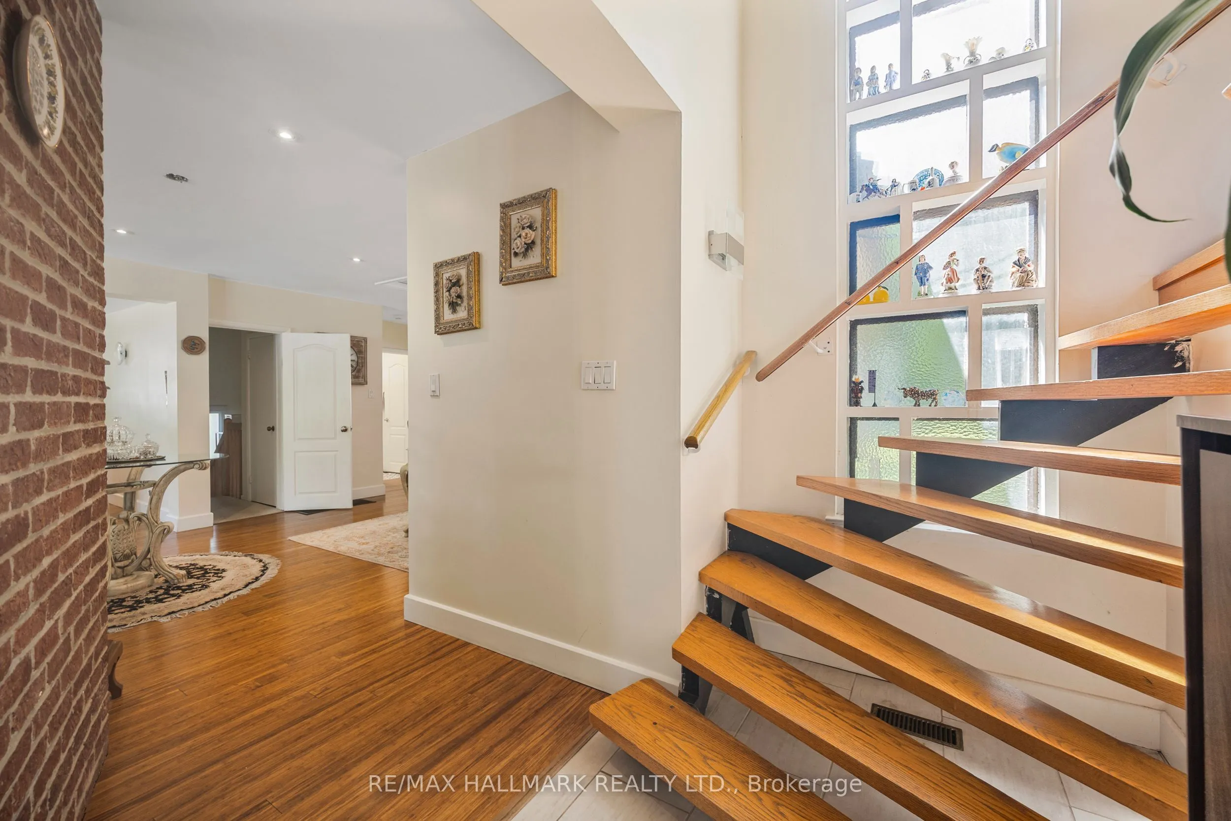 Detached Home For Sale | C13223736