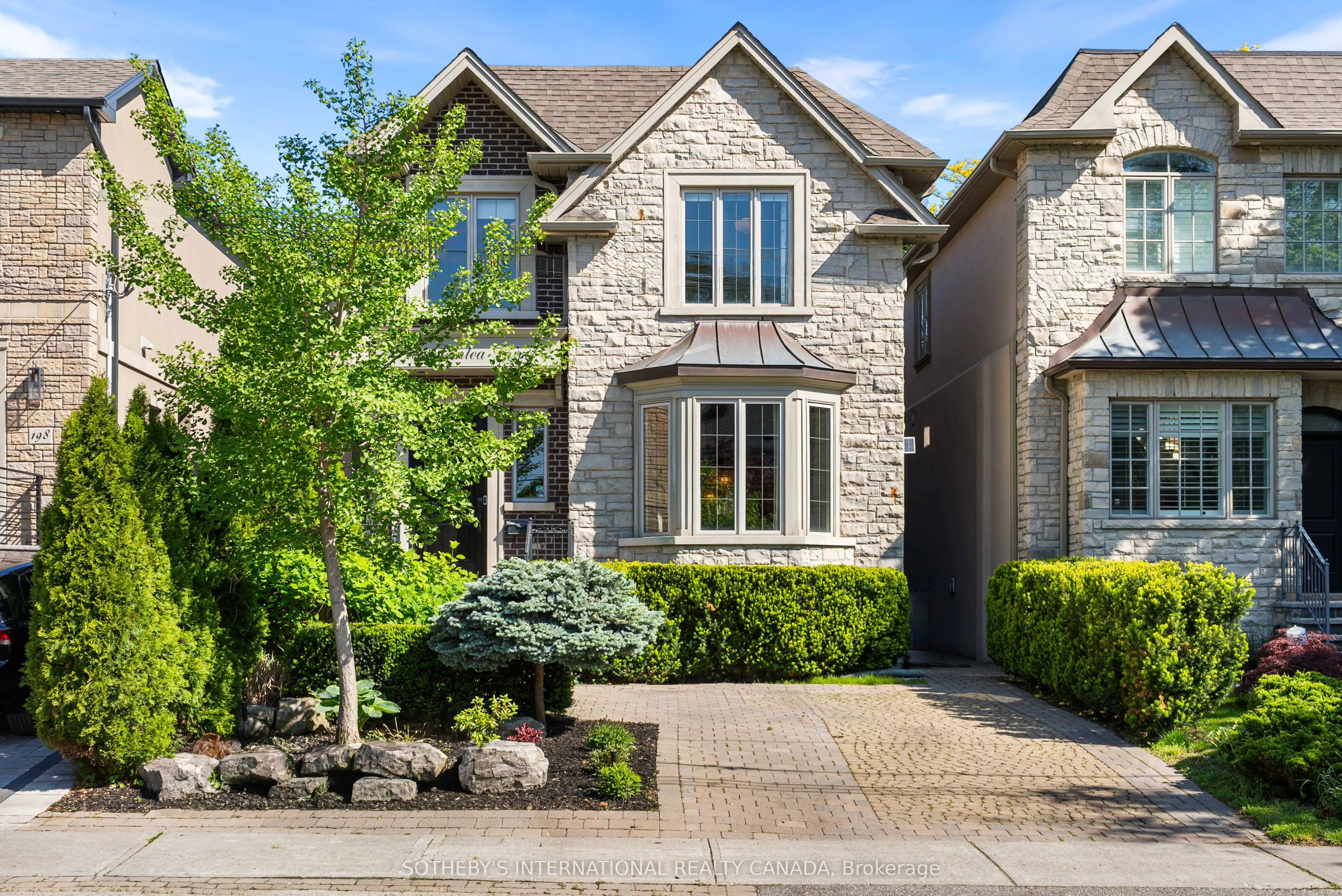 Detached Home For Lease | C13224592