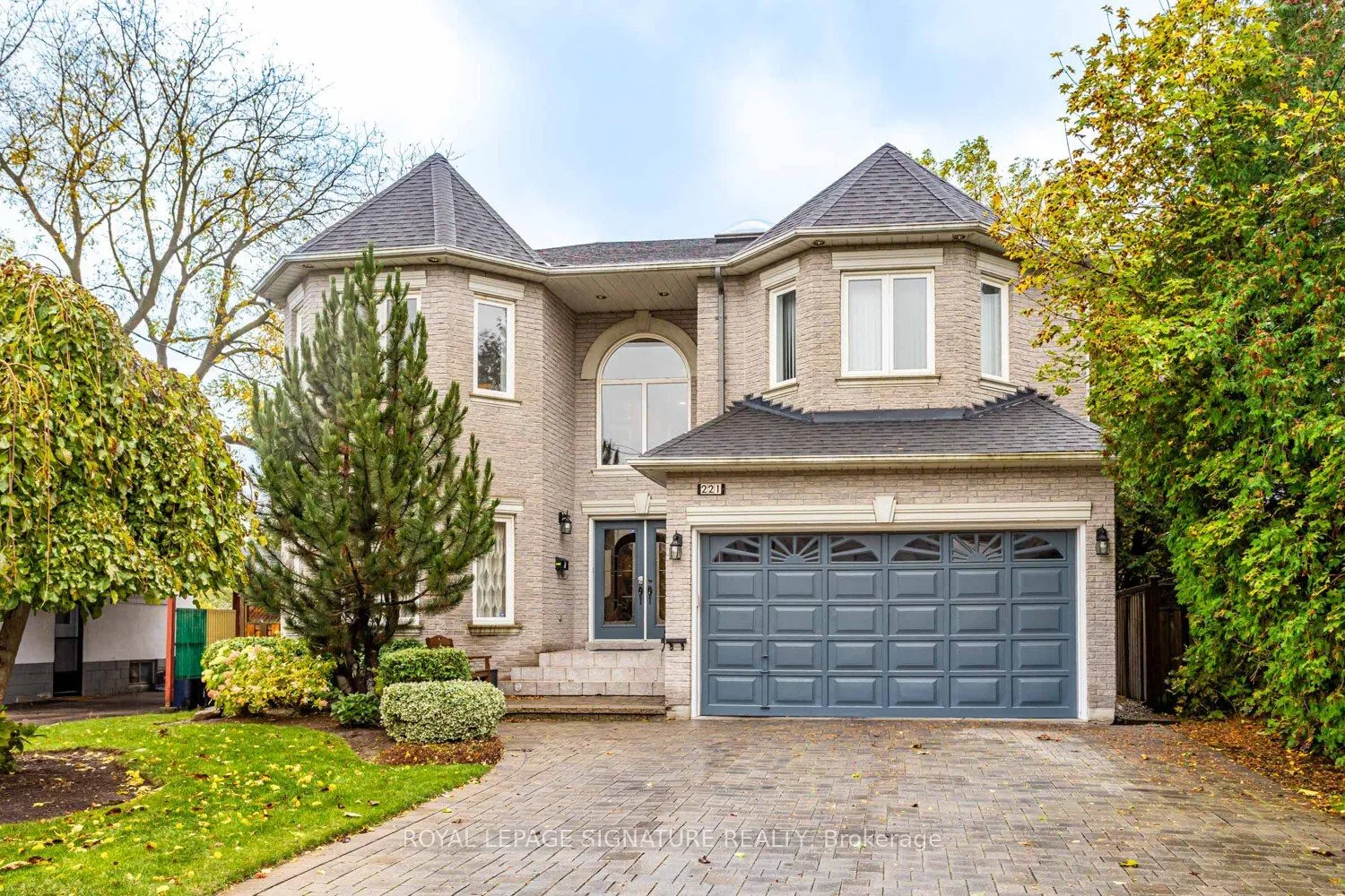 Detached Home For Sale | C13227802