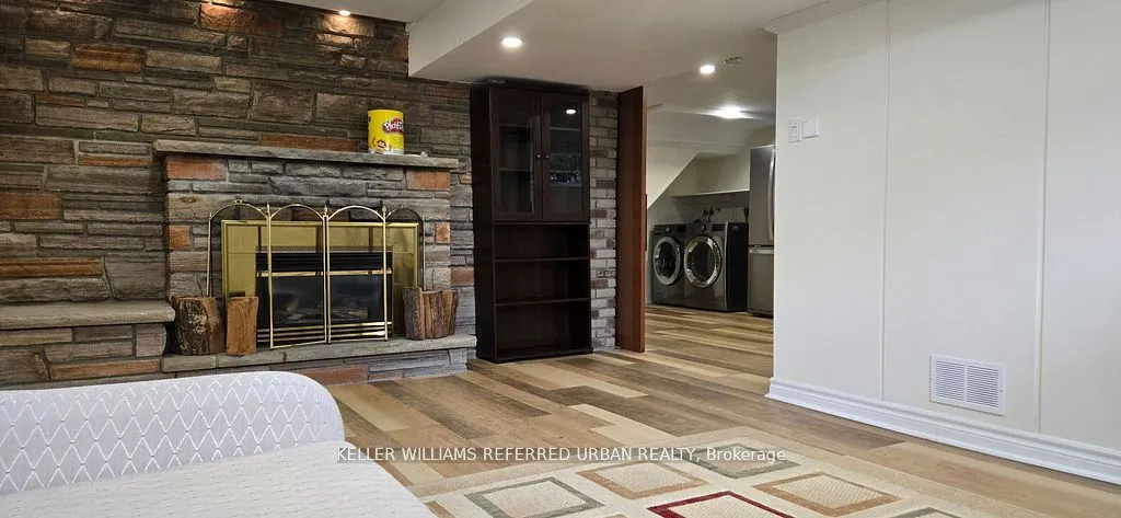 Detached Home For Lease | C13229794