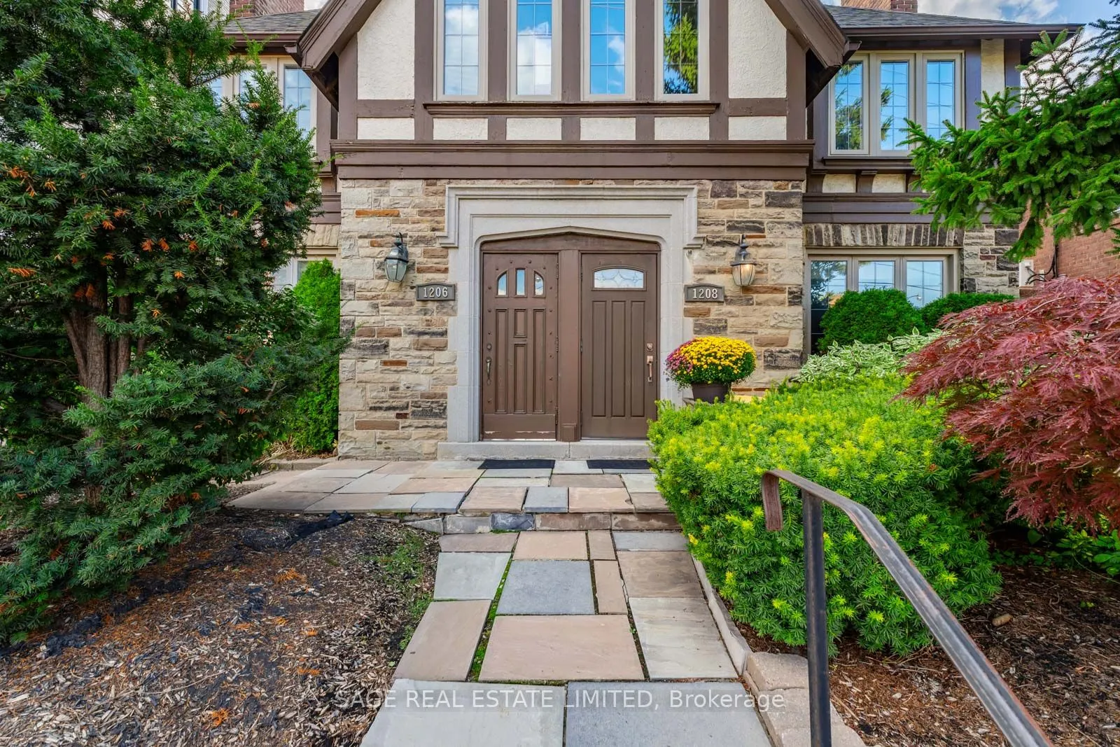 Duplex For Sale | C13229798