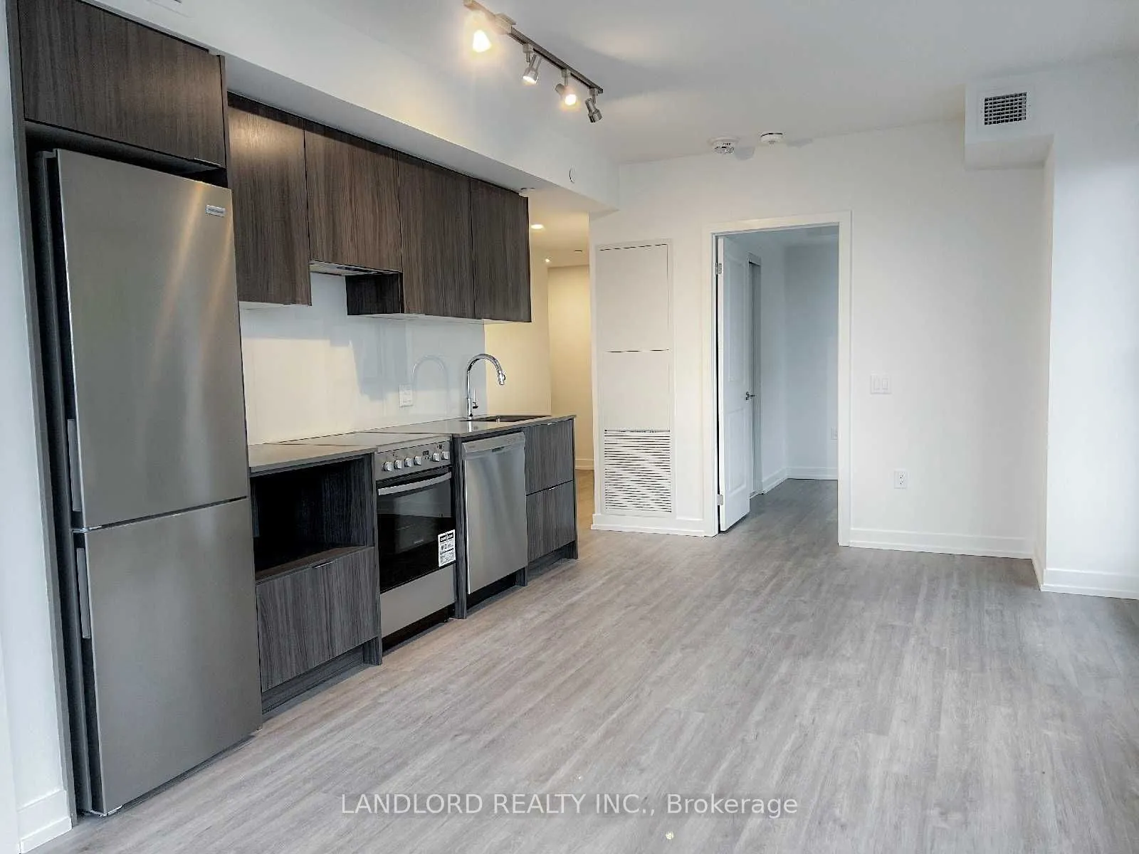 Property For Lease | C13230278