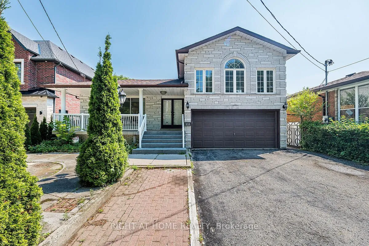 Detached Home For Sale | C13230616