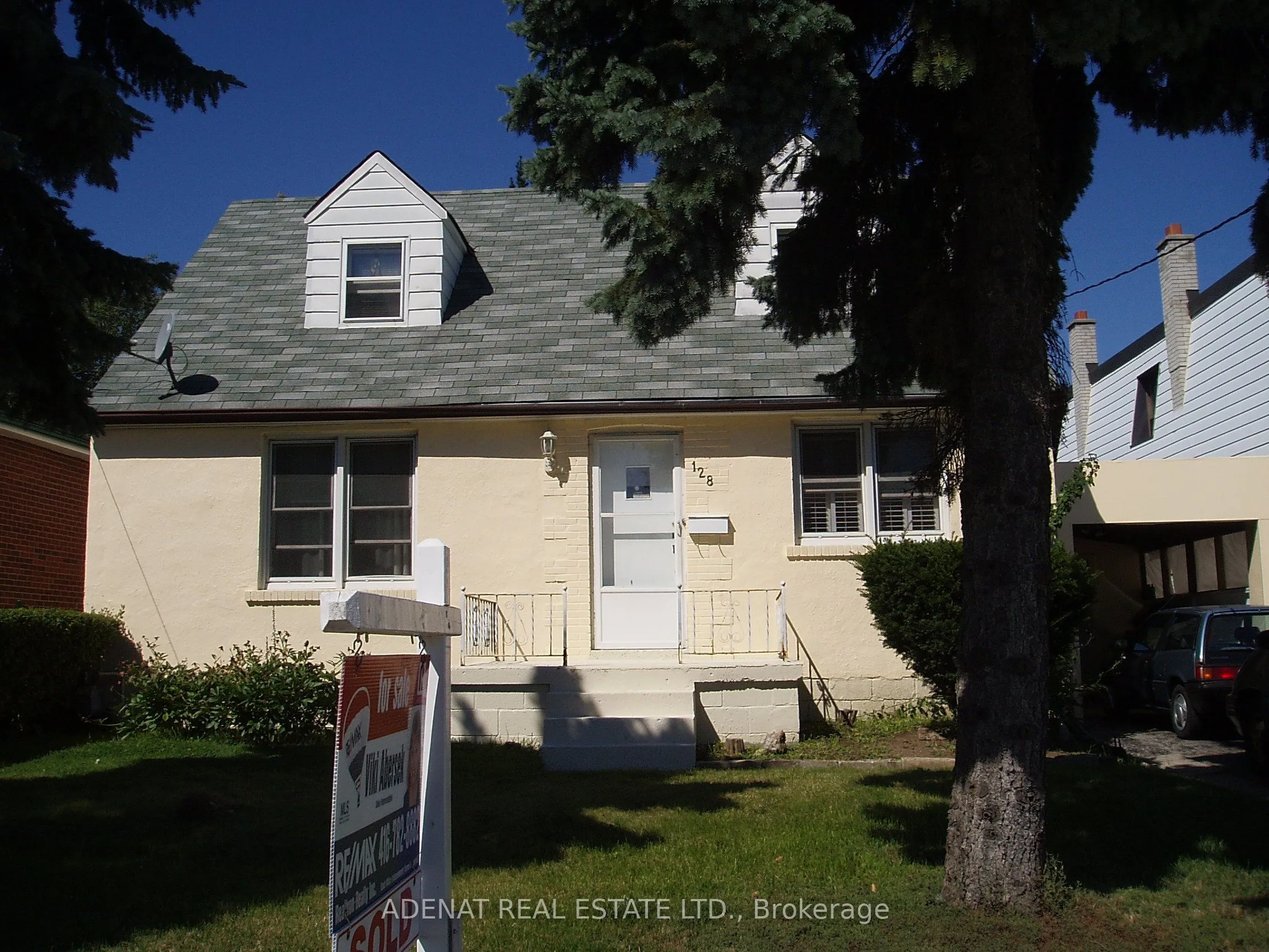 Detached Home For Lease | C13232782