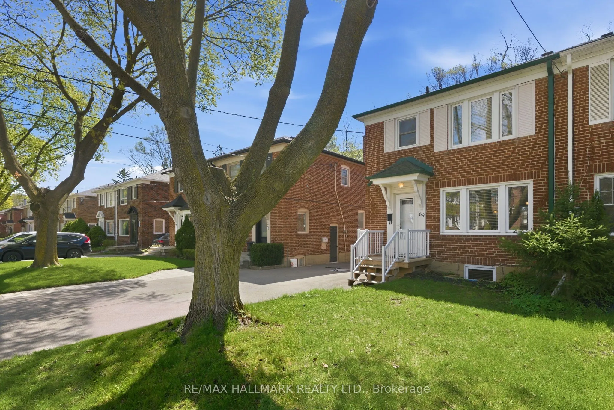 Semi-Detached Home For Sale | C13233254