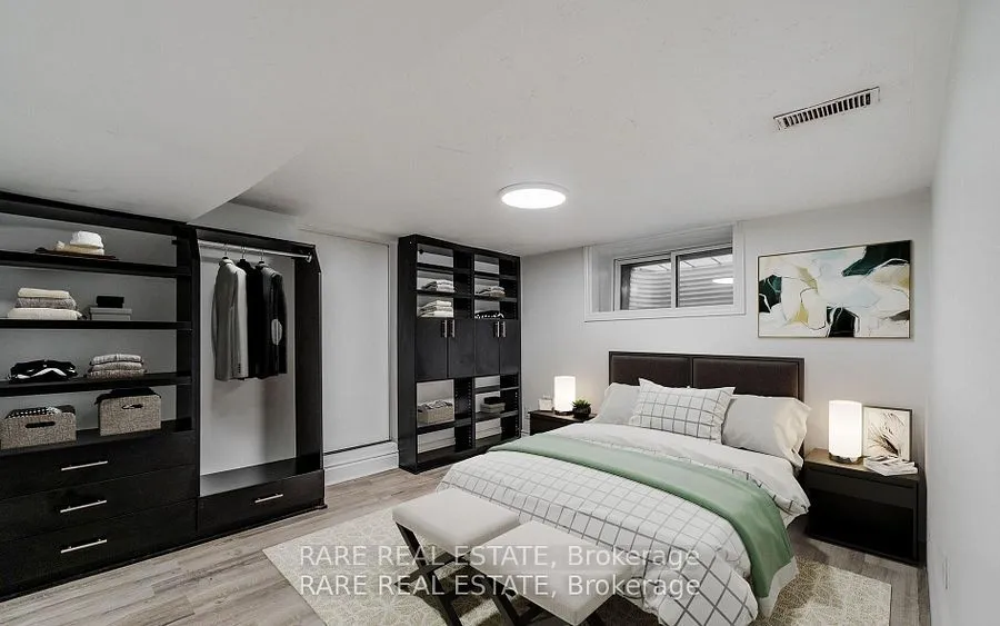 Detached Home For Lease | C13236972