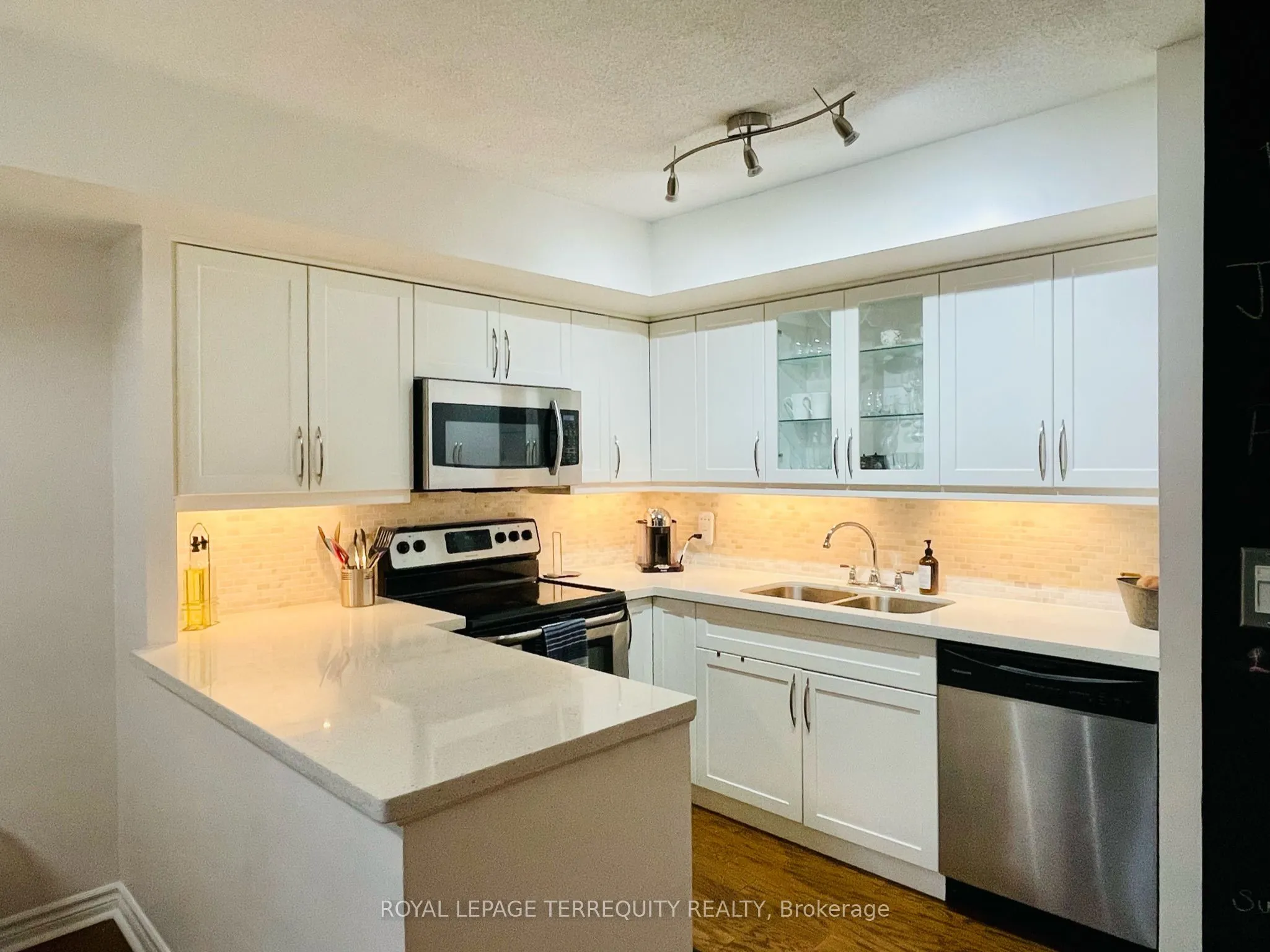 Property For Lease | C13236996
