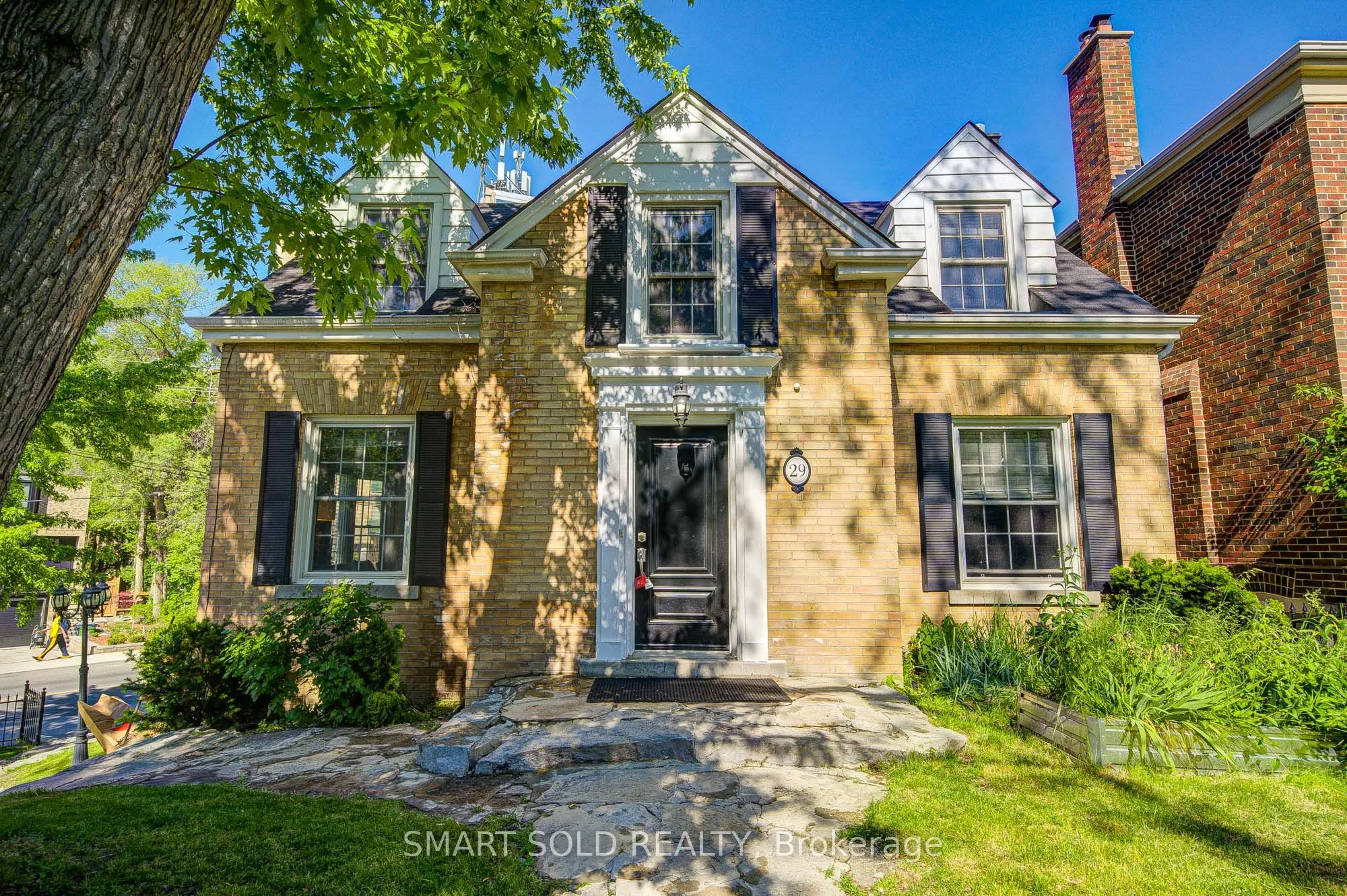 Detached Home For Sale | C13239282