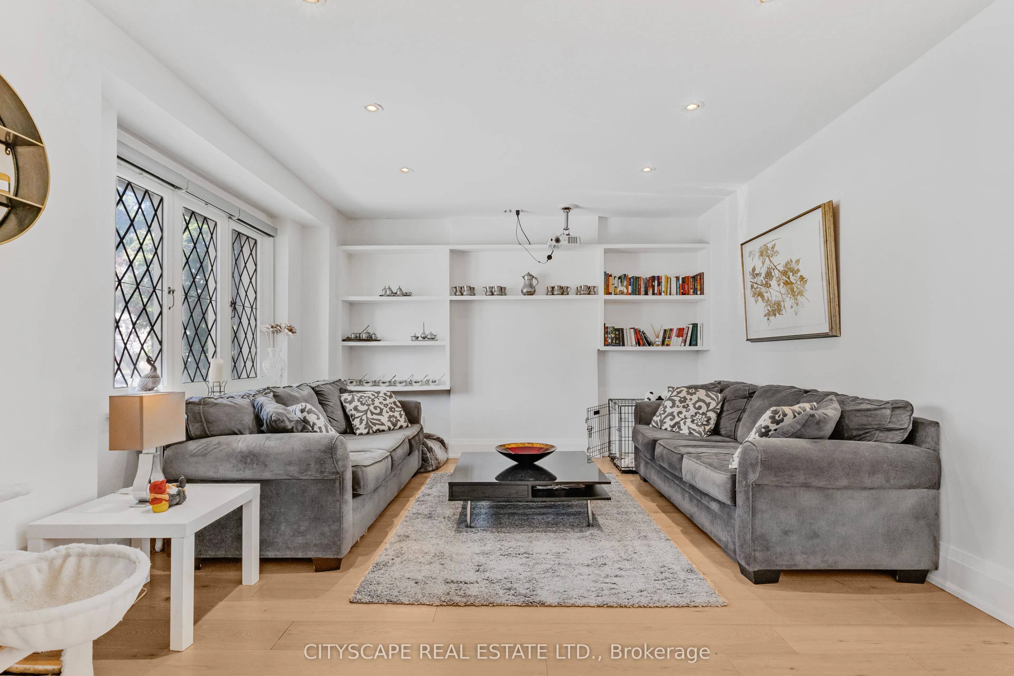 Detached Home For Sale | C13239668