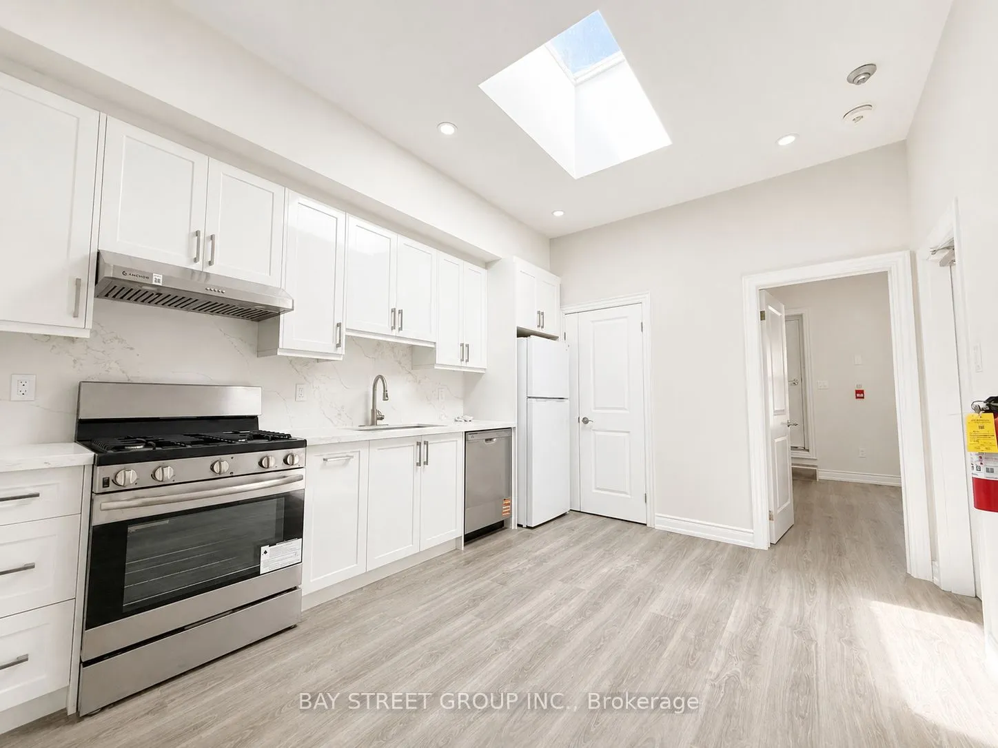 Multiplex For Lease | C13239810