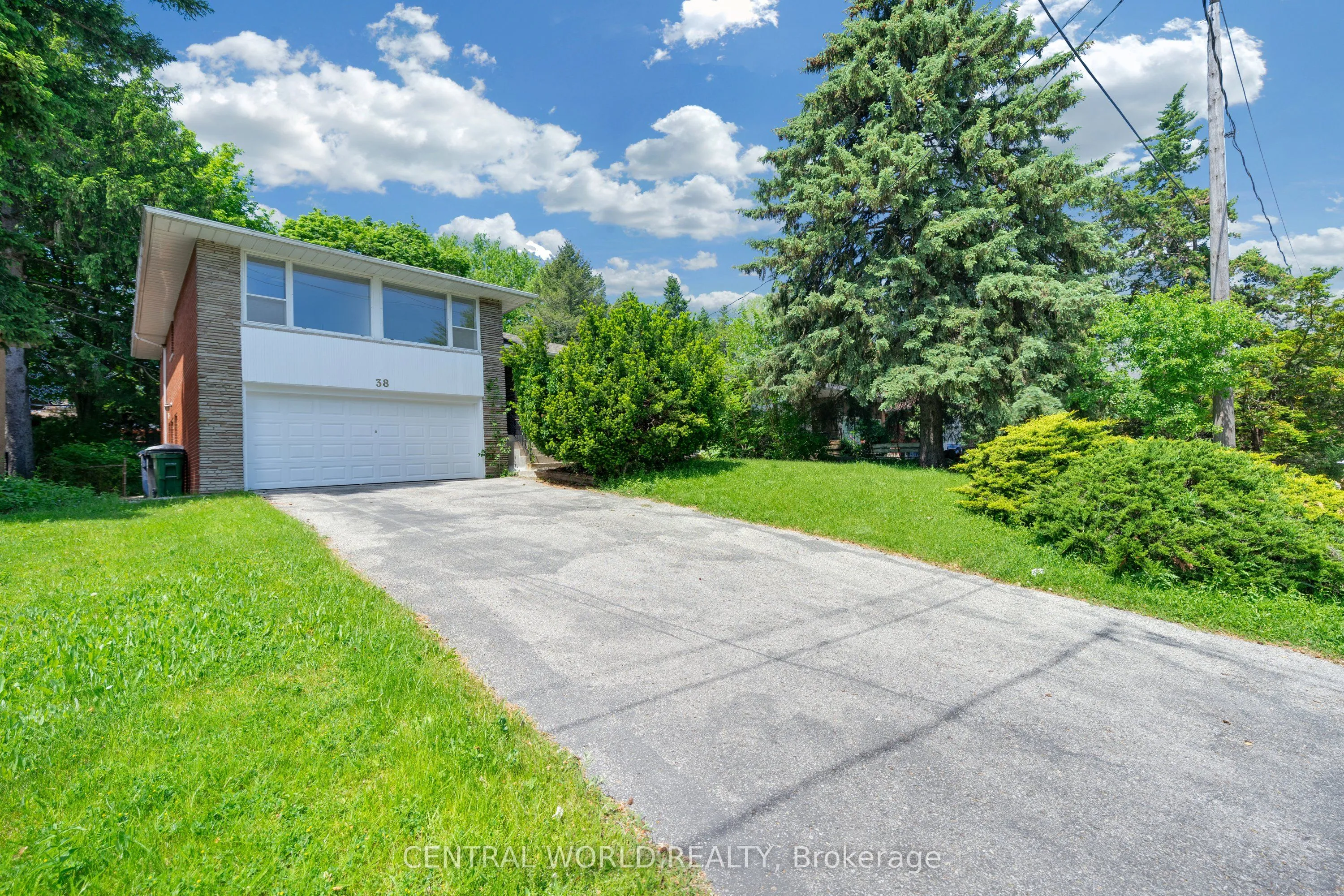 Detached Home For Sale | C13242558