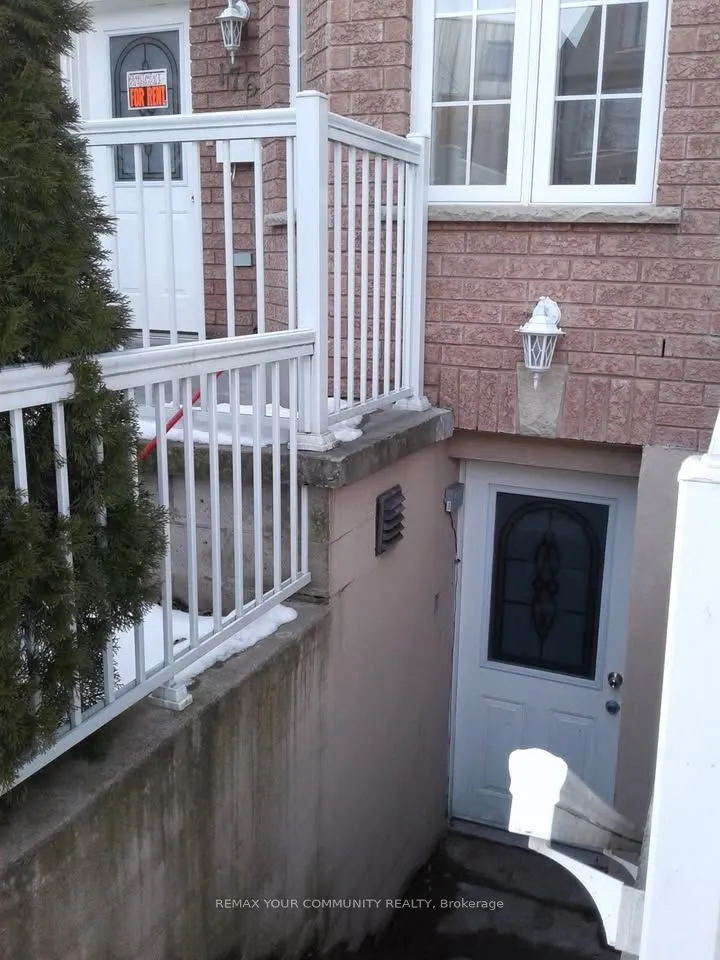 Semi-Detached Home For Lease | C13245580