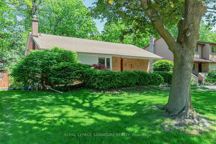 69 Greenland Road, Toronto C13, ON M3C 1N4