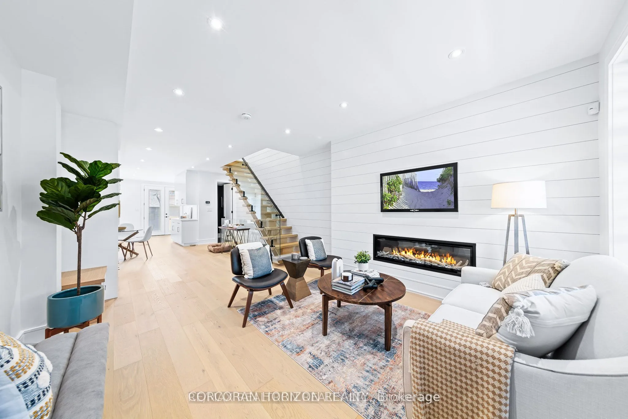 Semi-Detached Home For Sale | C13247236