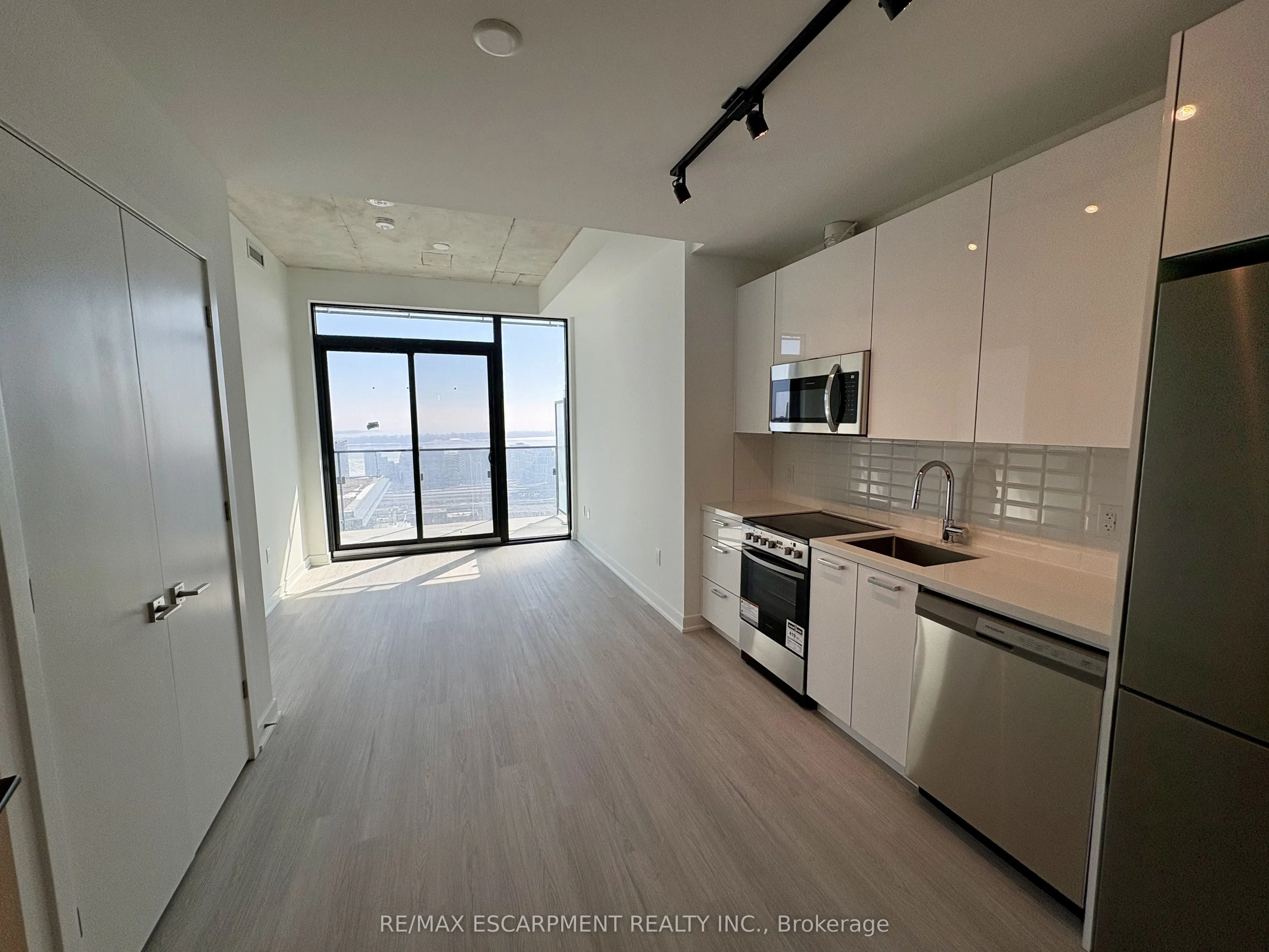 Property For Lease | C13247888