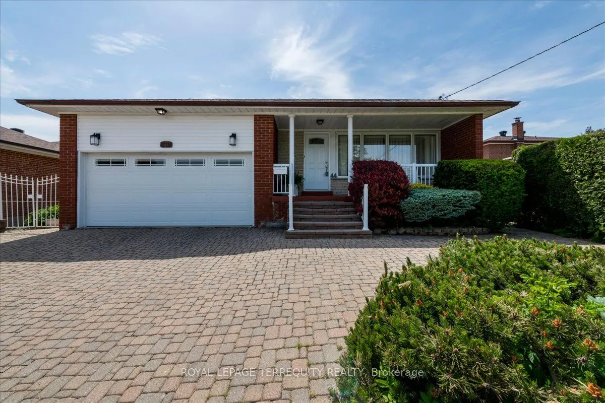 Detached Home For Sale | C13249324