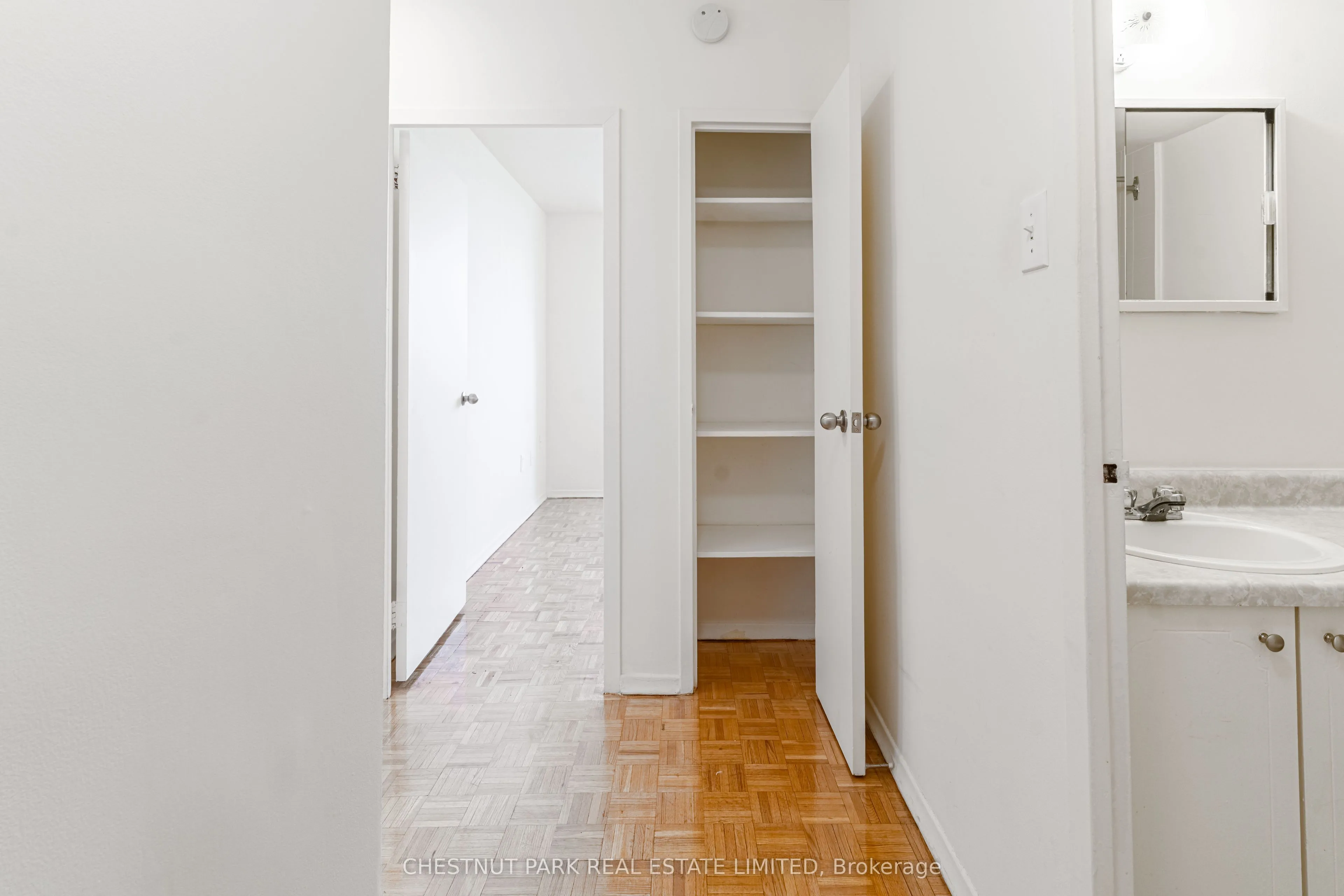 Multiplex For Lease | C13249940