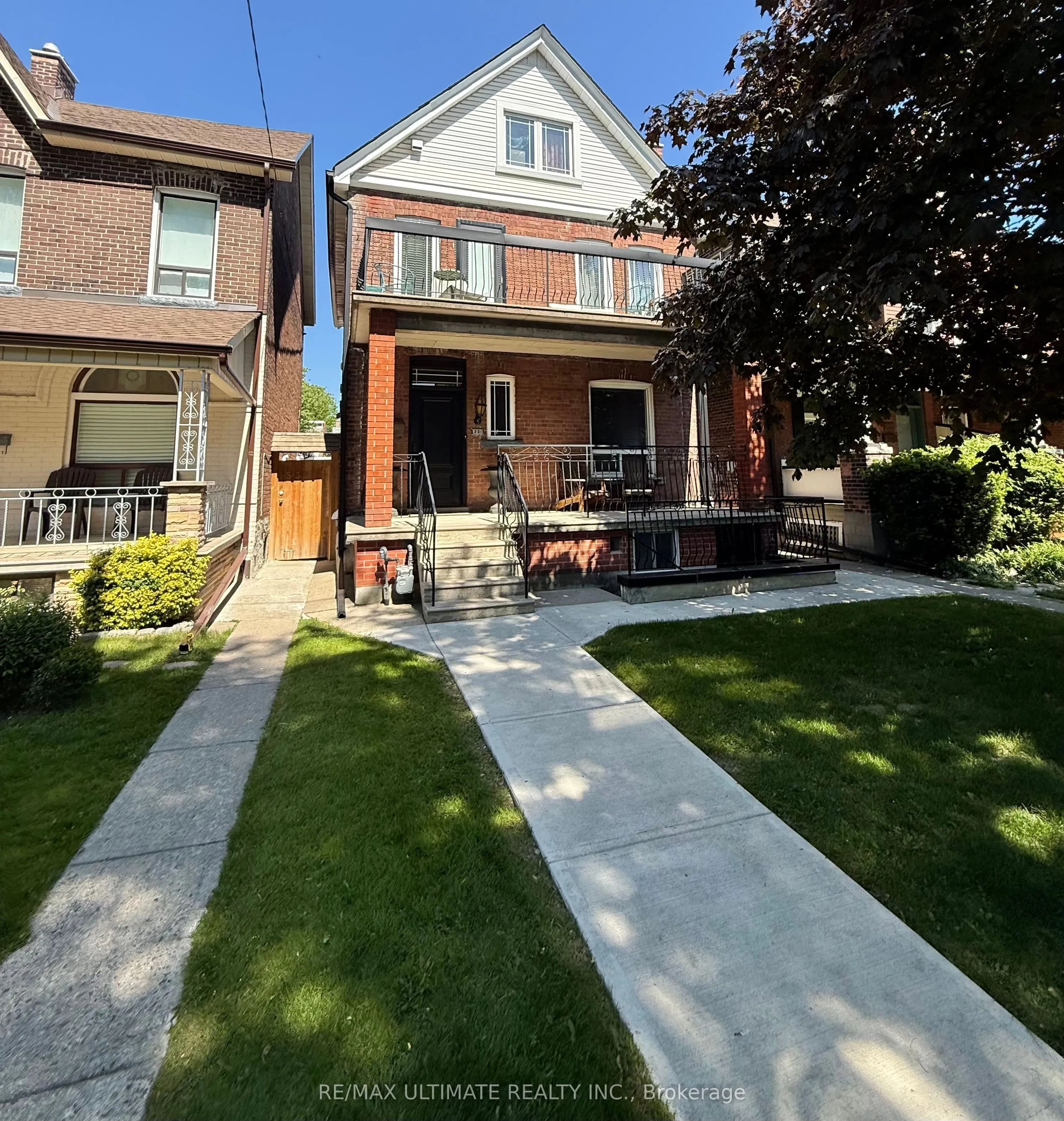 Detached Home For Lease | C13258970
