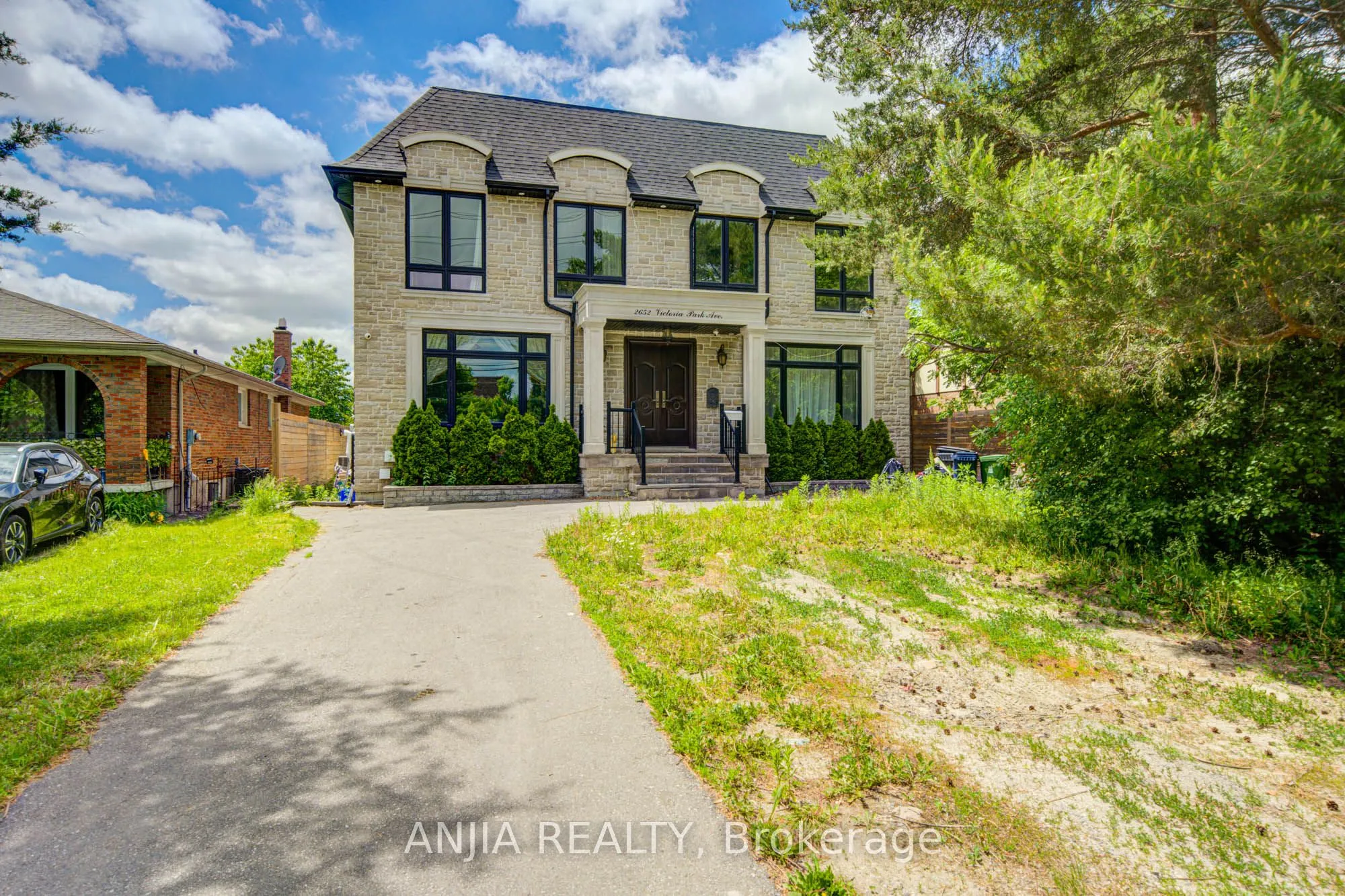 Detached Home For Sale | C13413678