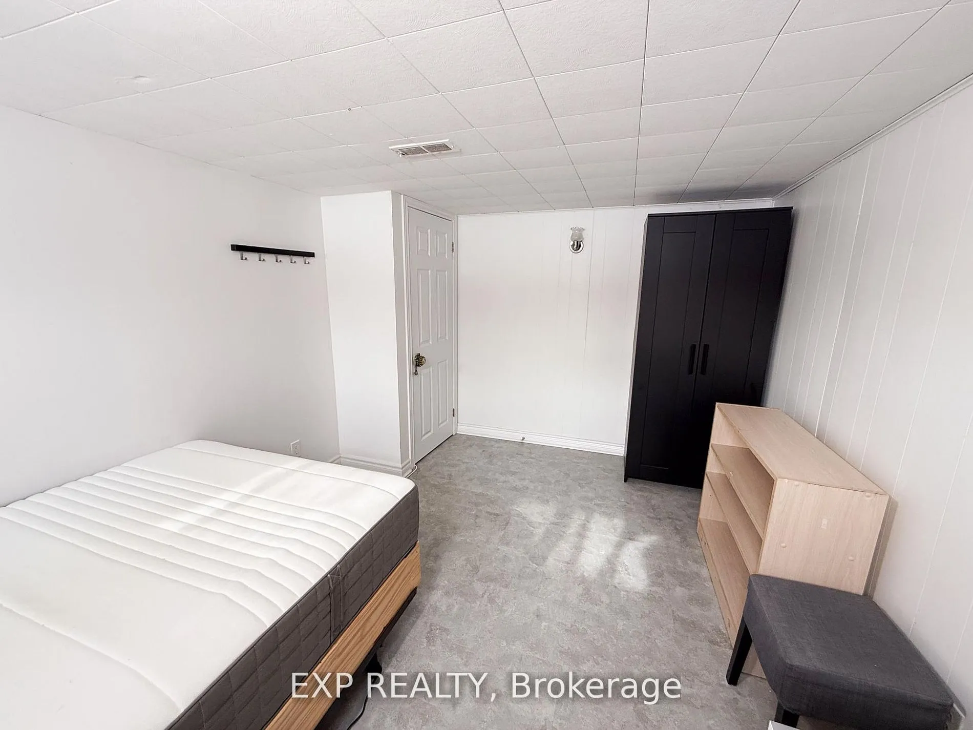 Detached Home For Lease | C13418100