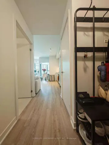 250 Lawrence W Avenue, Toronto C04, ON M5M 1B2