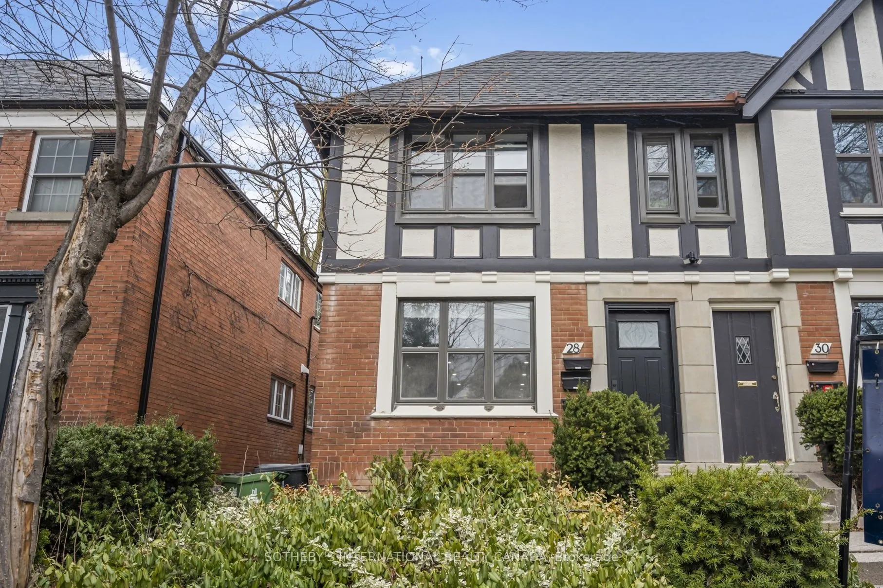 Multiplex For Lease | C13425642