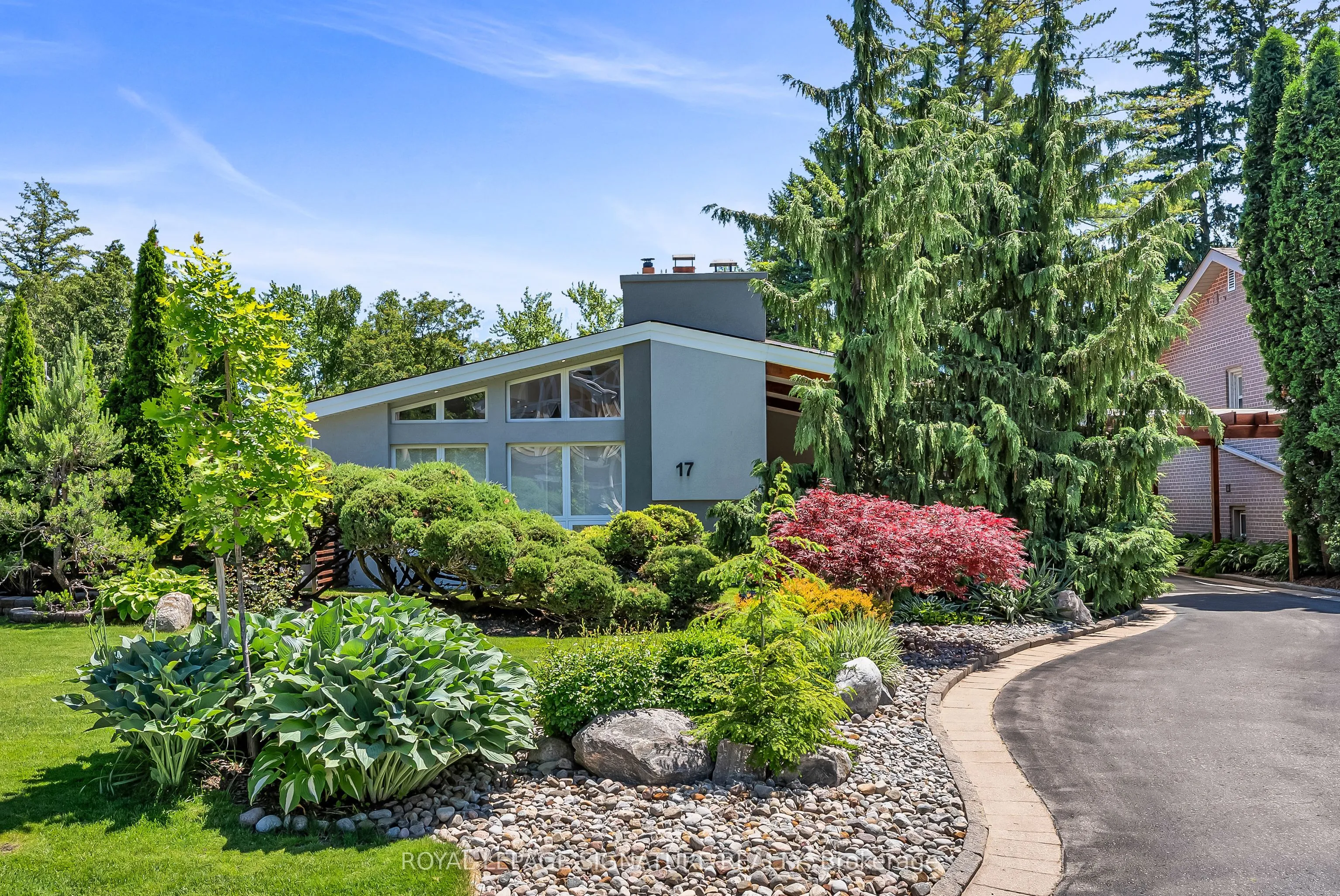 Detached Home For Sale | C13430338