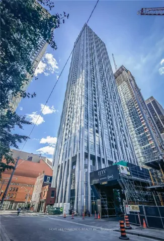 1 Yorkville Avenue, Toronto C02, ON M4W 1L1