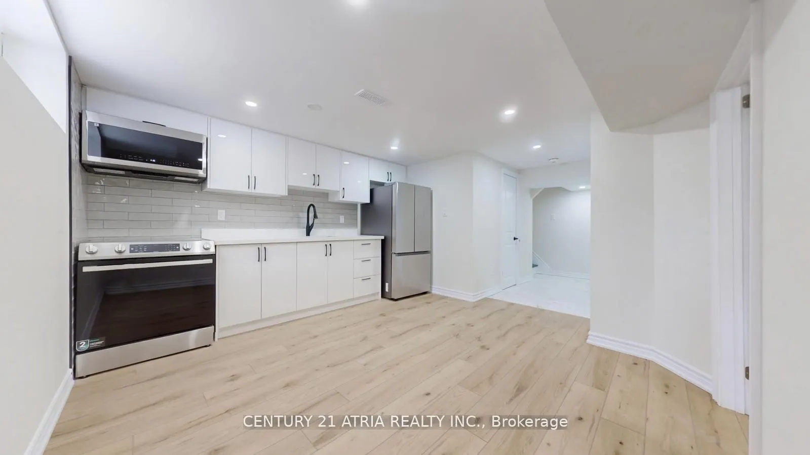 Detached Home For Lease | C13436540