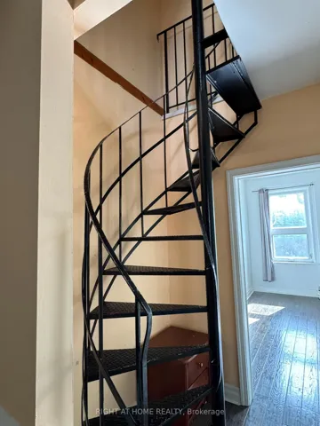 104 Bleecker Street 2, Toronto C08, ON M4X 1L8