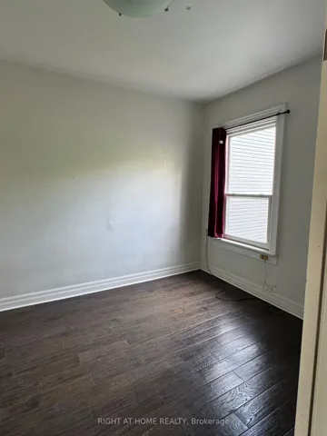 104 Bleecker Street 2, Toronto C08, ON M4X 1L8