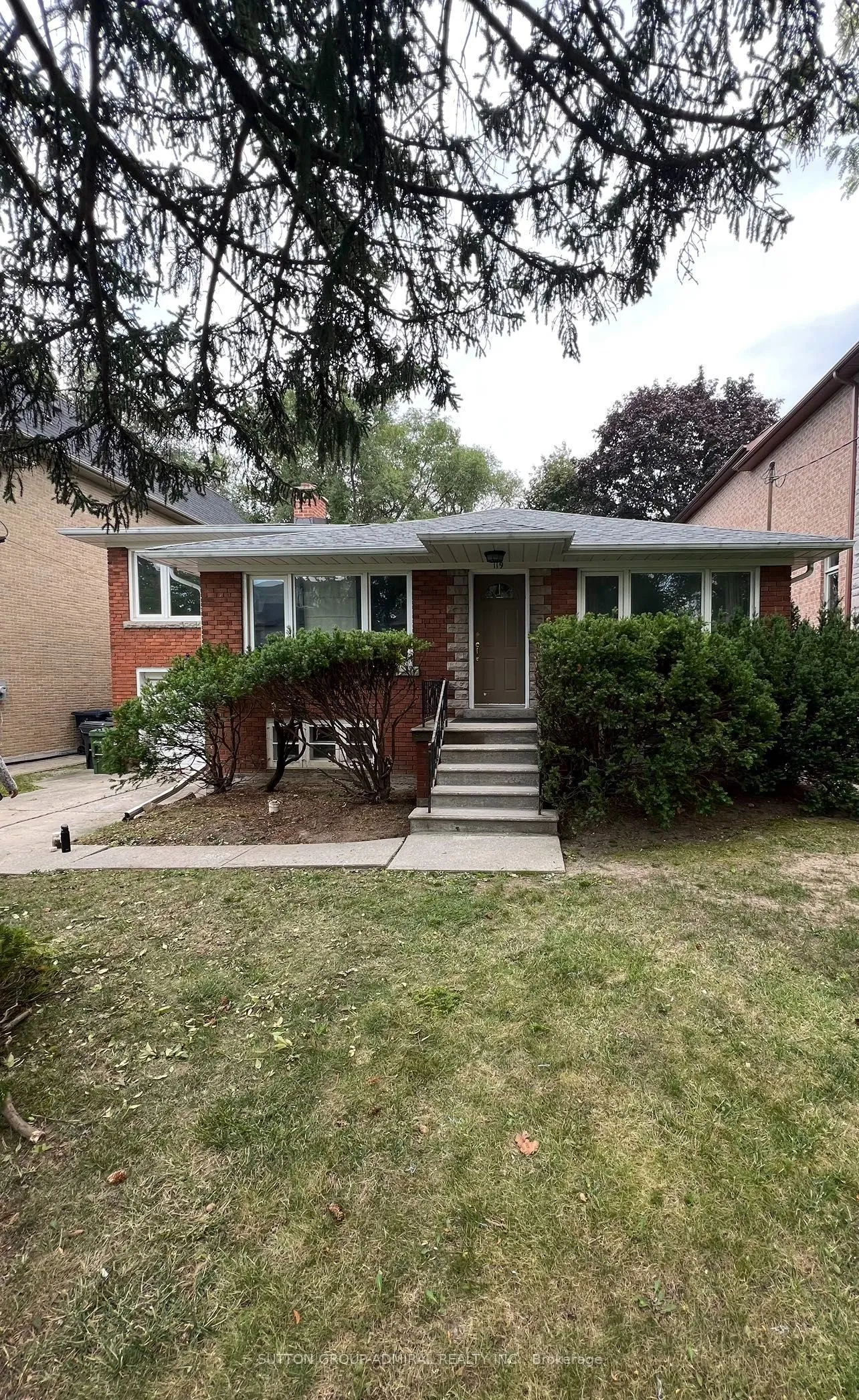 Detached Home For Lease | C13443226