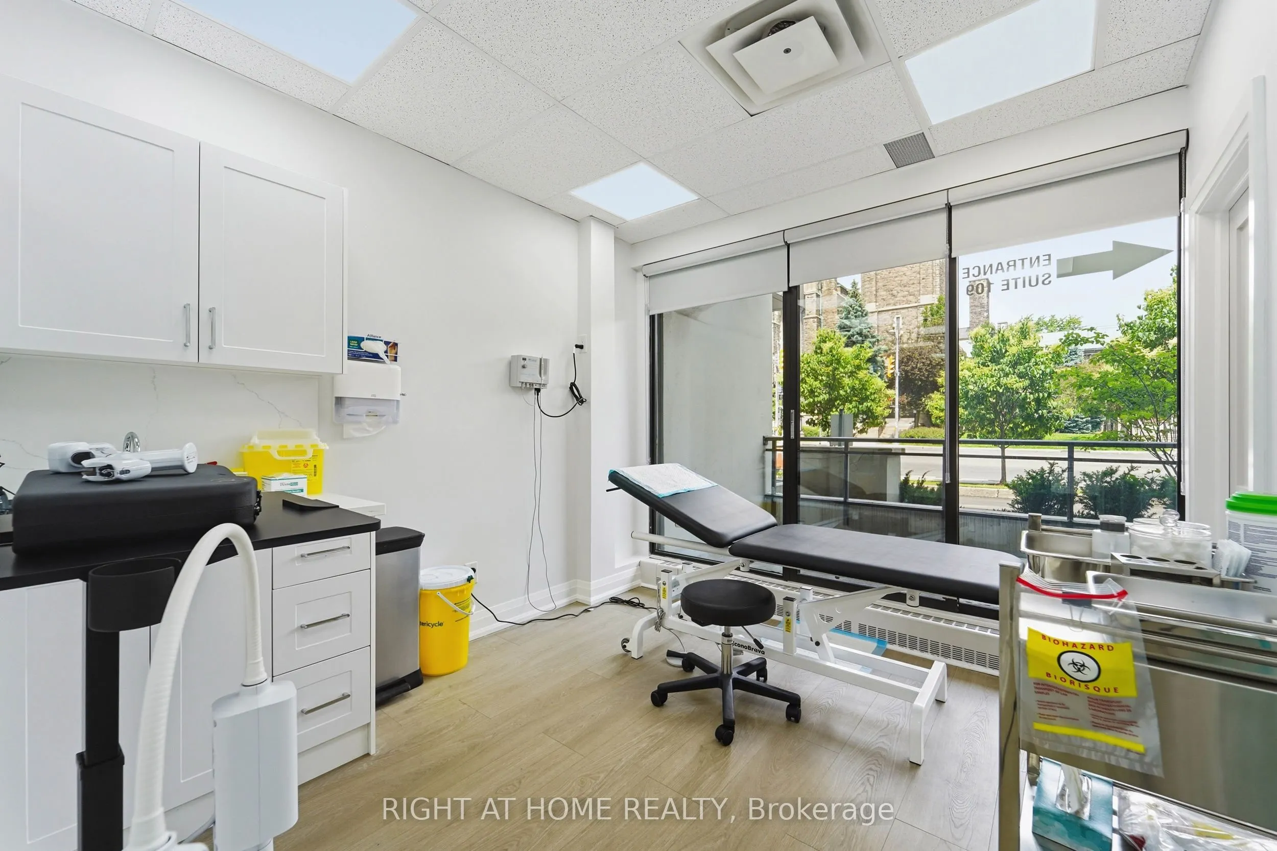 Office For Lease | C13444372