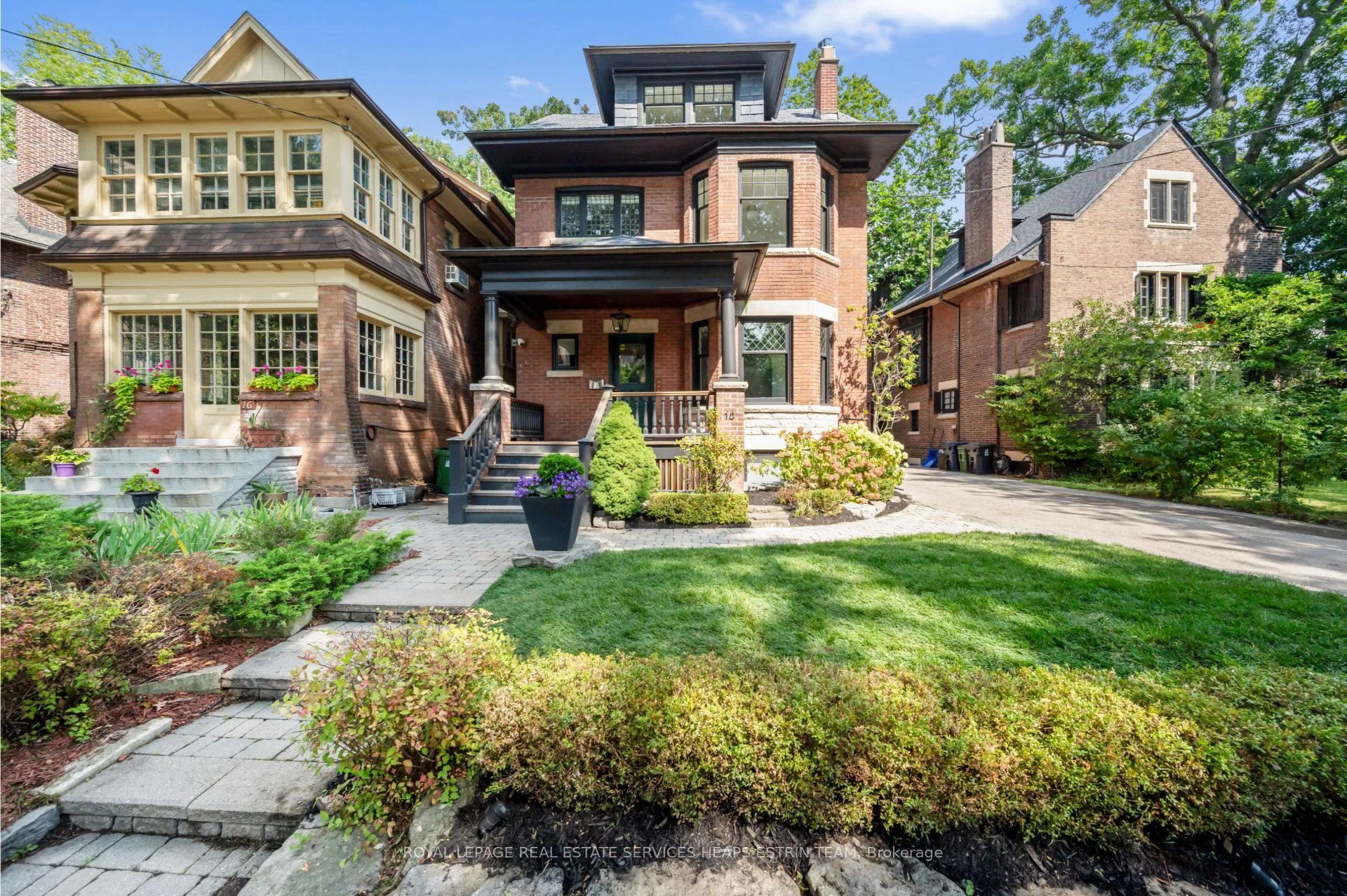 Detached Home For Lease | C13447028